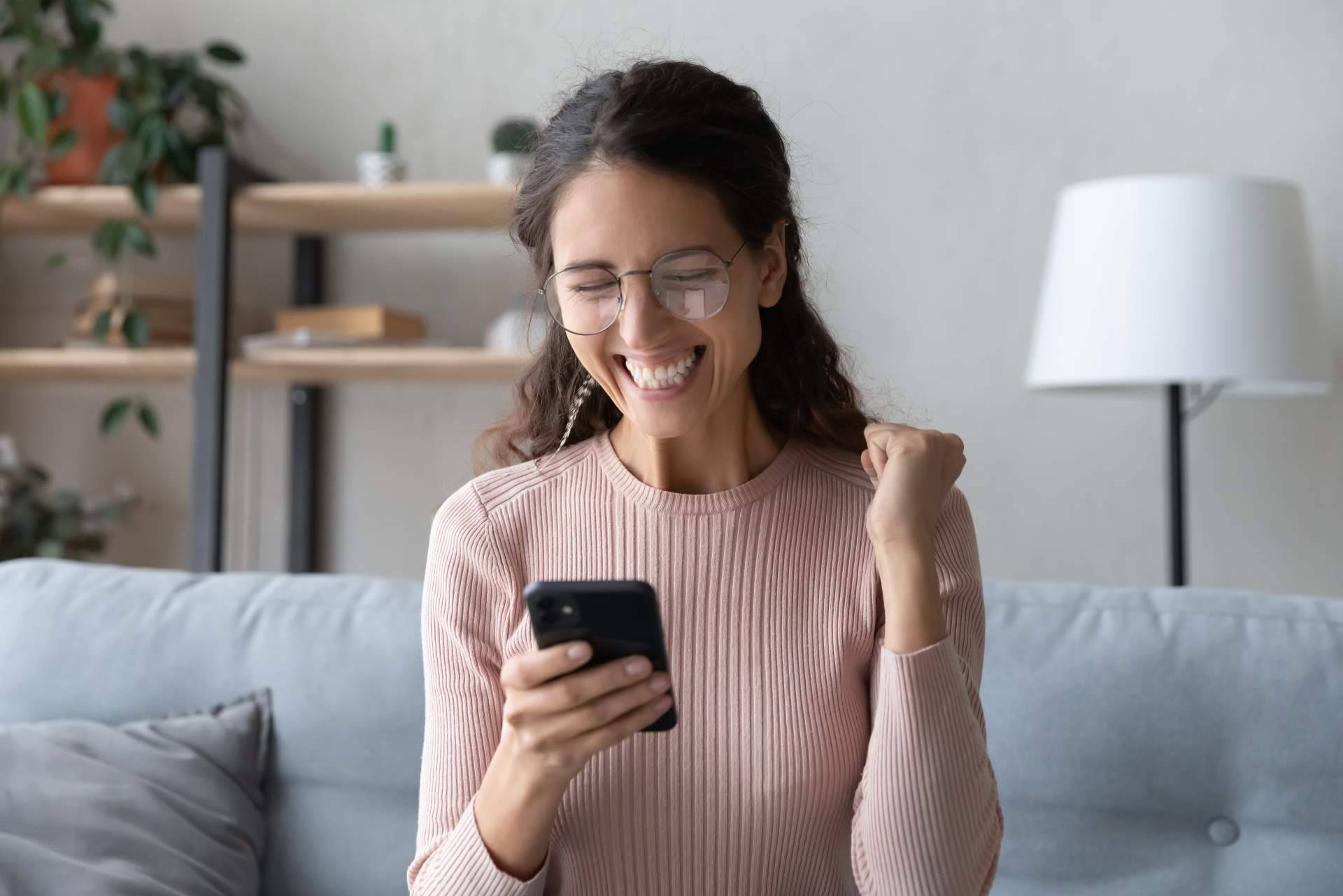 Jugar a la Bonoloto con la web o la app de La Lotera