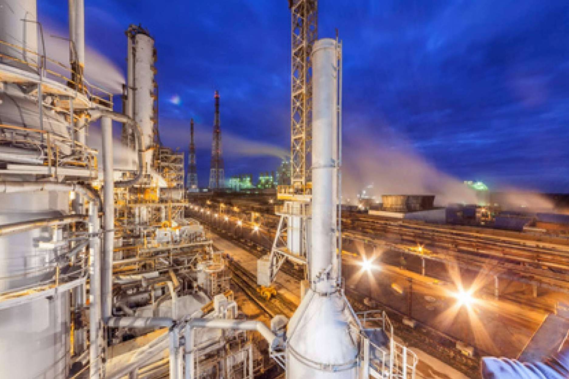 ¿Cómo capturar el CO2 de las refinerías y plantas químicas y emplearlo para fabricar nuevos combustibles?