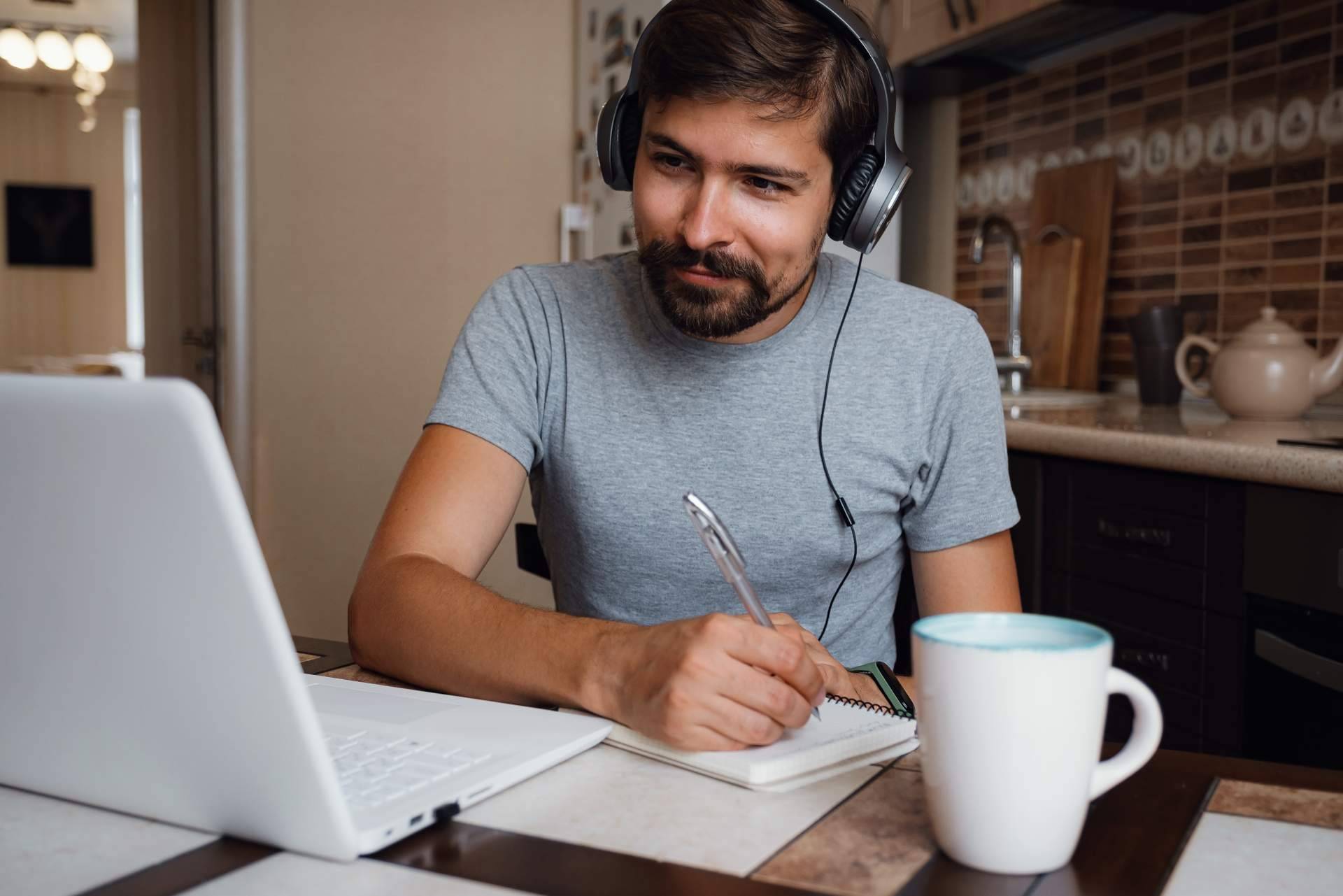 Ponteahablar.com, la academia online que se centra en corregir los errores más comunes de los hispanoparlantes