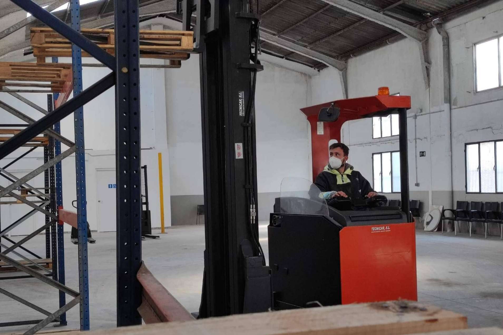 Curso TPC para Aparatos Elevadores vs curso PRL para Carretillas Elevadoras, según Fadecom