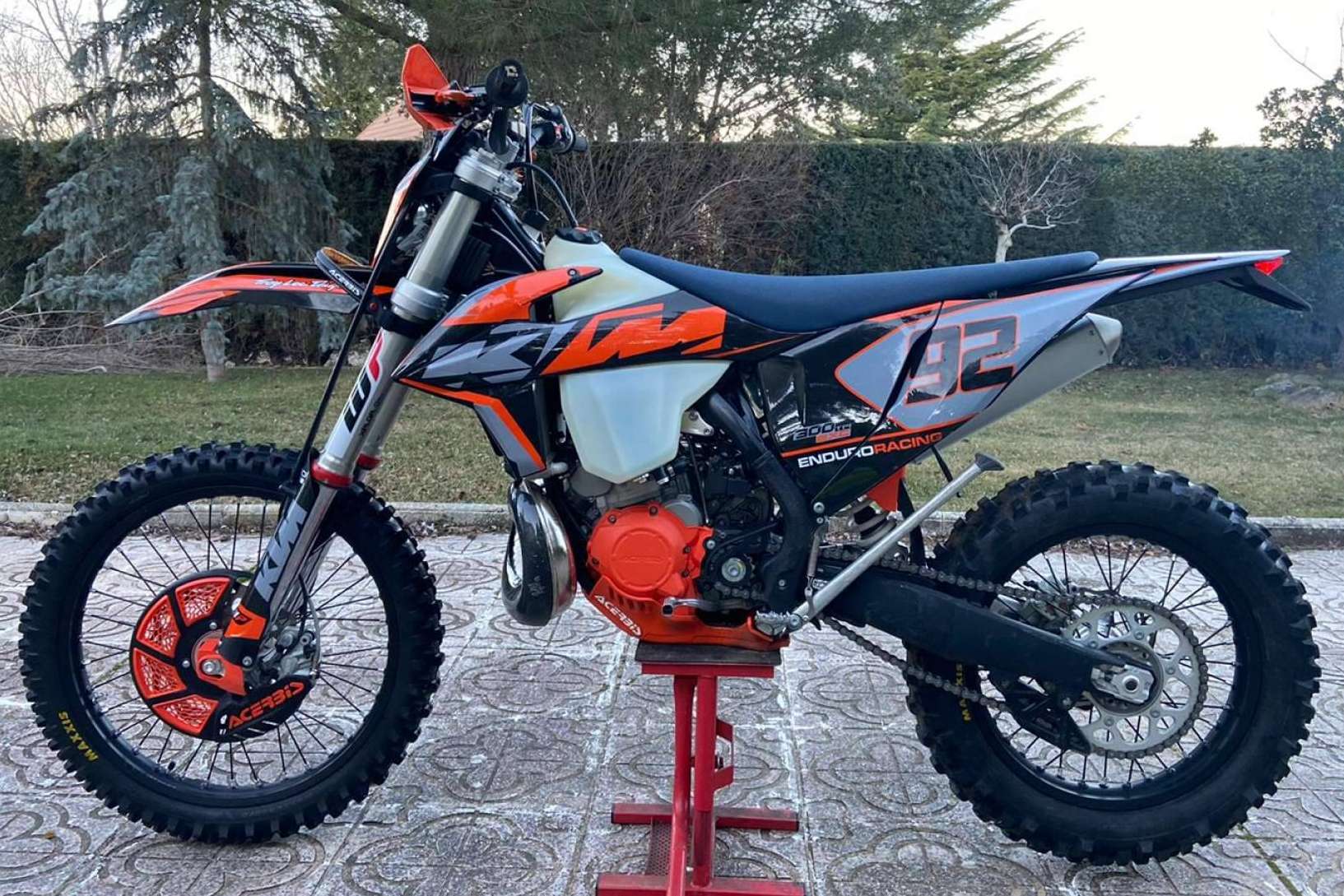 Las pegatinas KTM de ADHESIVOSEMBARRADOS