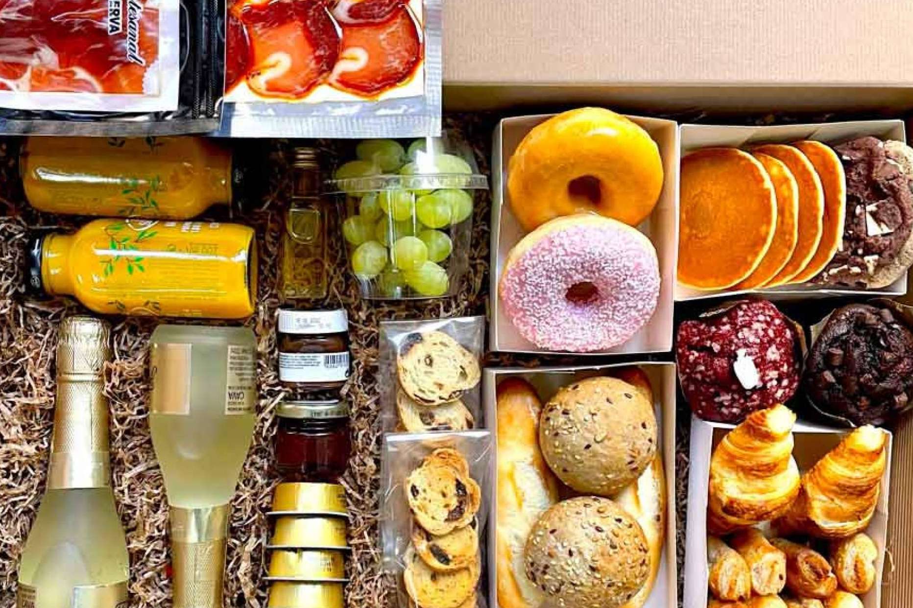 Brunch para parejas a domicilio de la mano de Las Flores No Se Comen