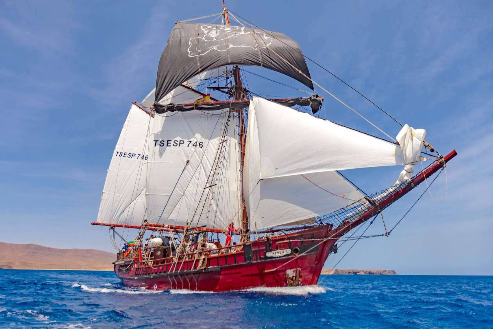 Tras el parón por el COVID-19, por fin se publican los viajes de aventura 2022 del barco Atyla