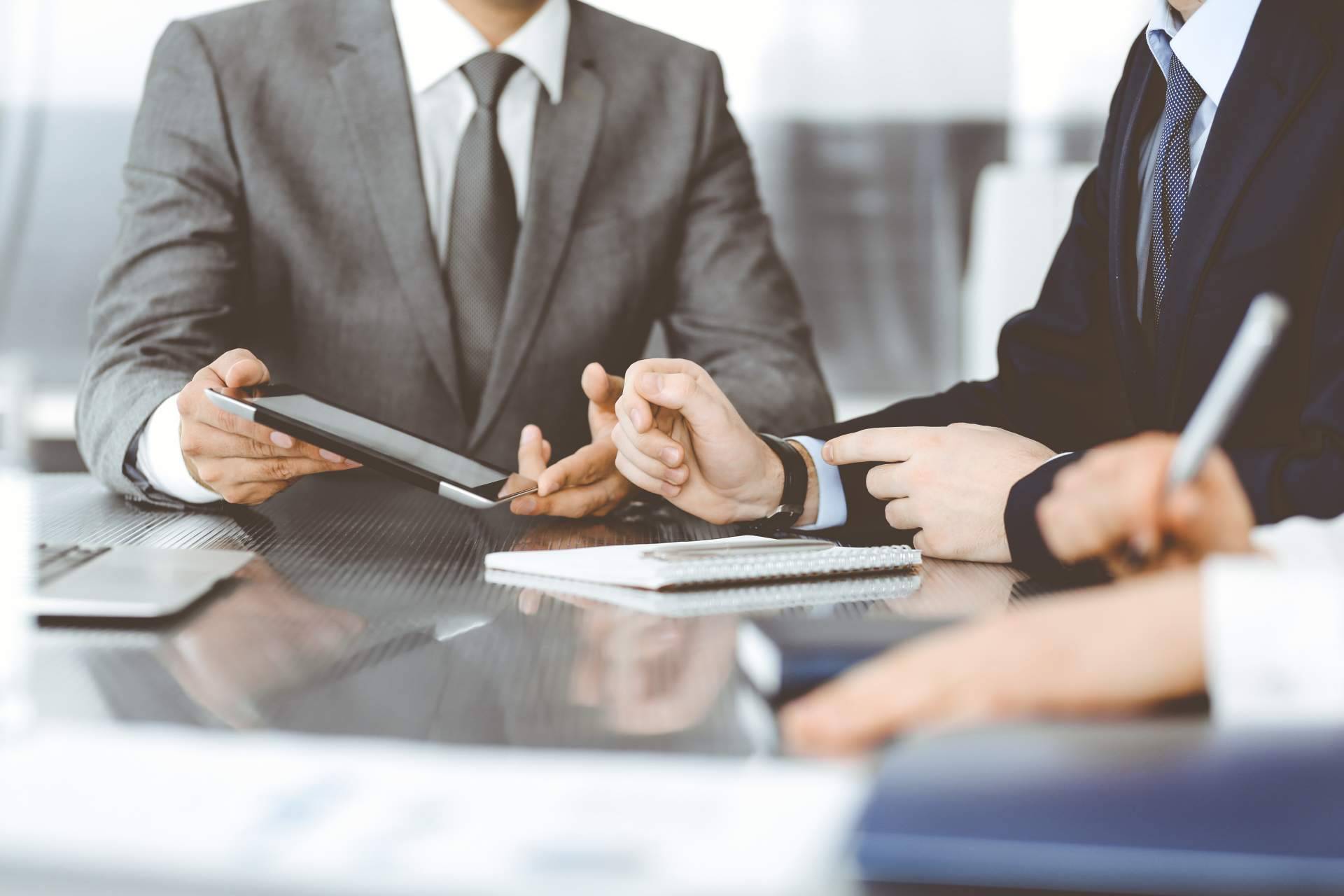 La importancia de una página web para despachos de abogados, con LexFunnel