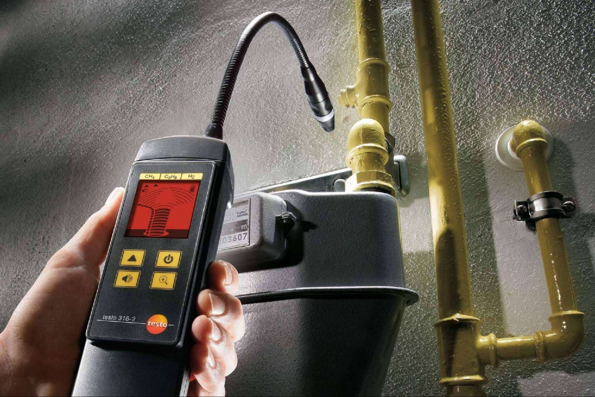 Arreglar las fugas de agua en fábricas con los expertos de la empresa TELEFUGA