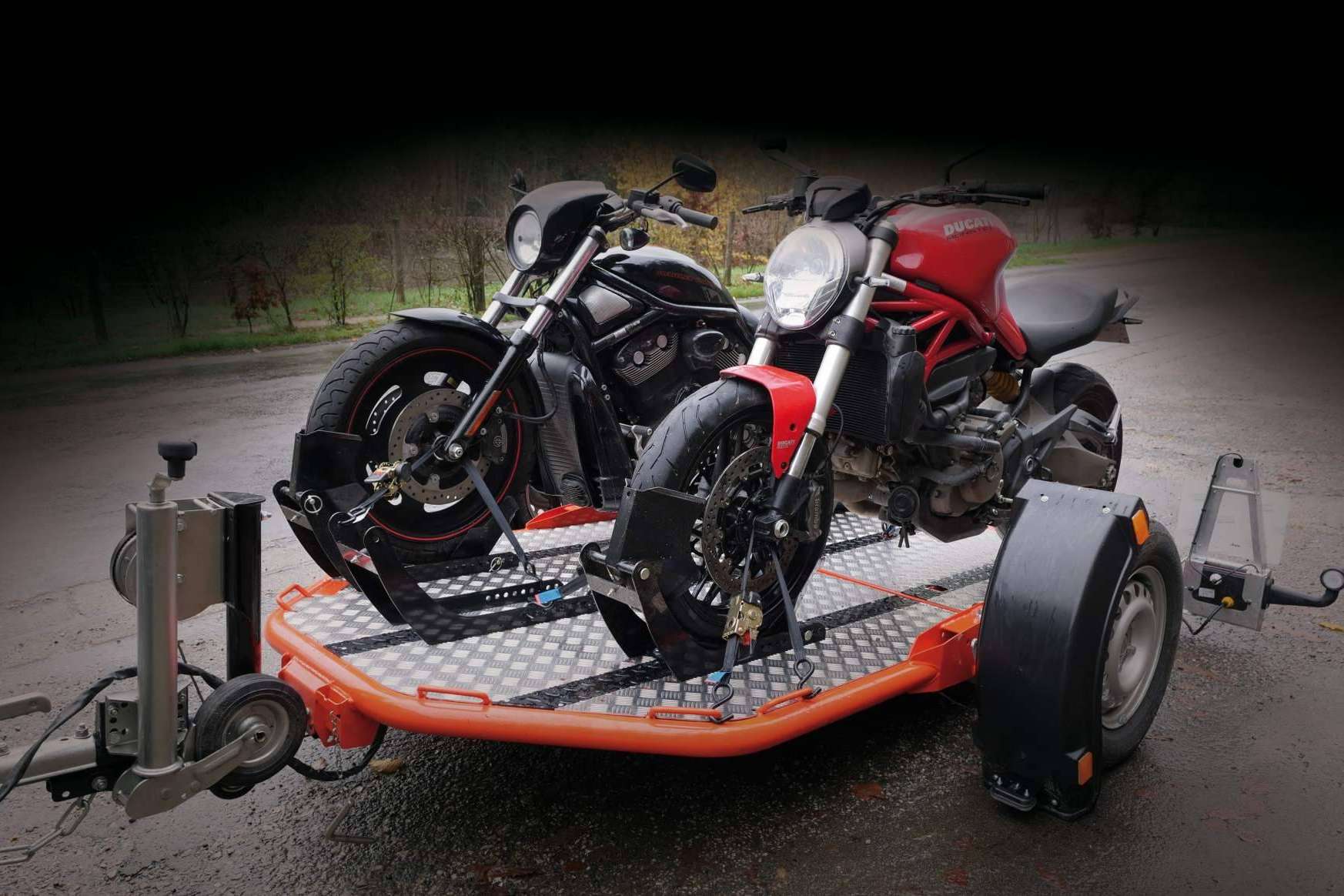 Buscoremolque, la empresa que brinda múltiples soluciones para transportar una moto
