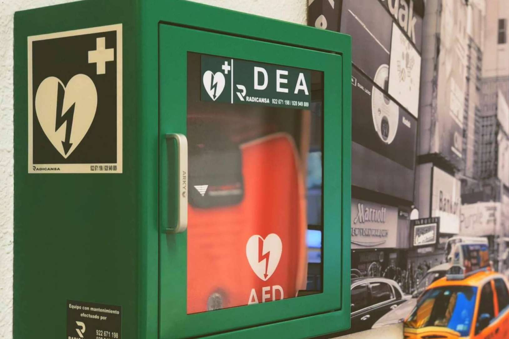Radicansa dispone de desfibriladores DESA en venta o alquiler para cualquier centro público o privado