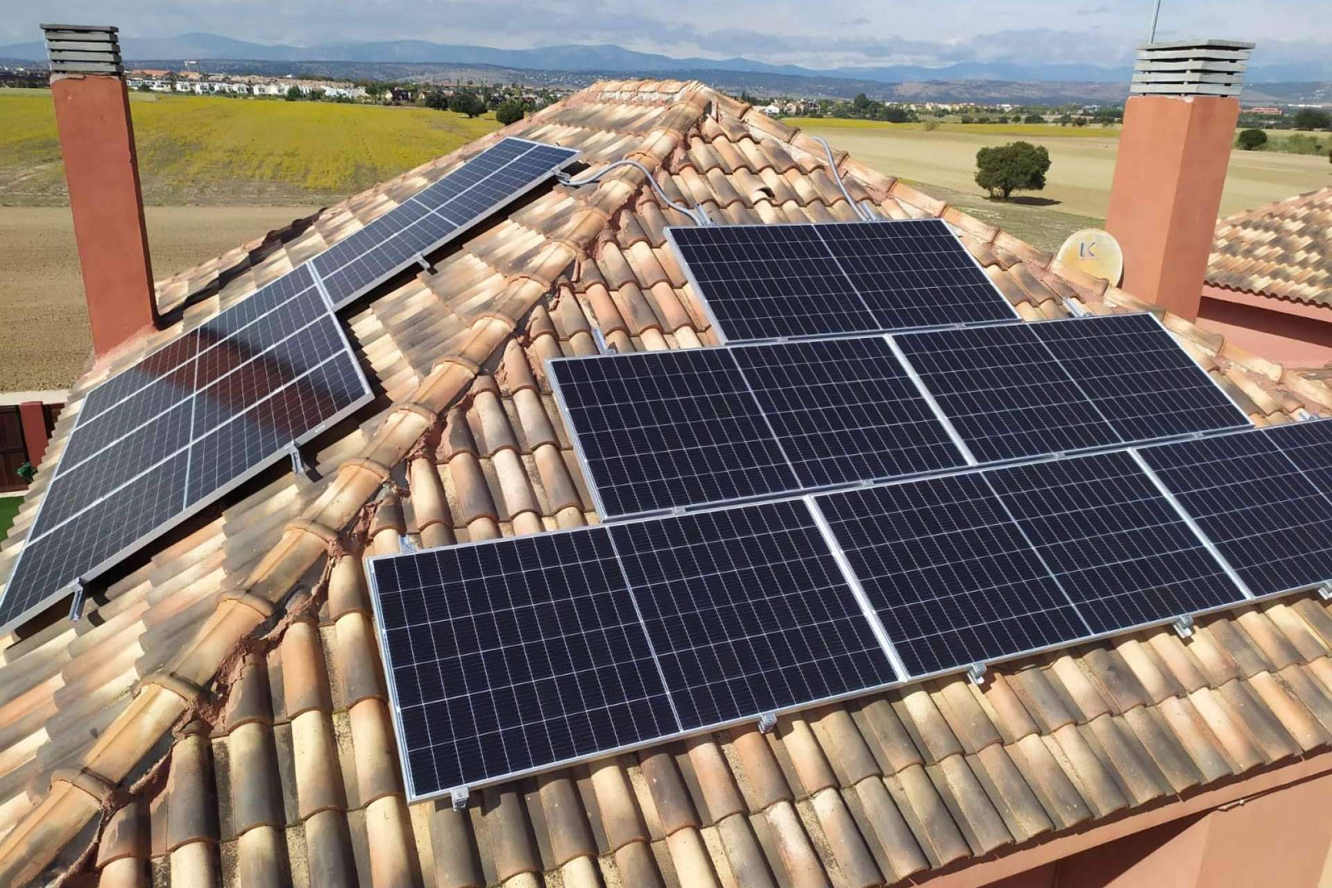 Alma Solar habla sobre el uso de energías renovables mediante la instalación de placas solares