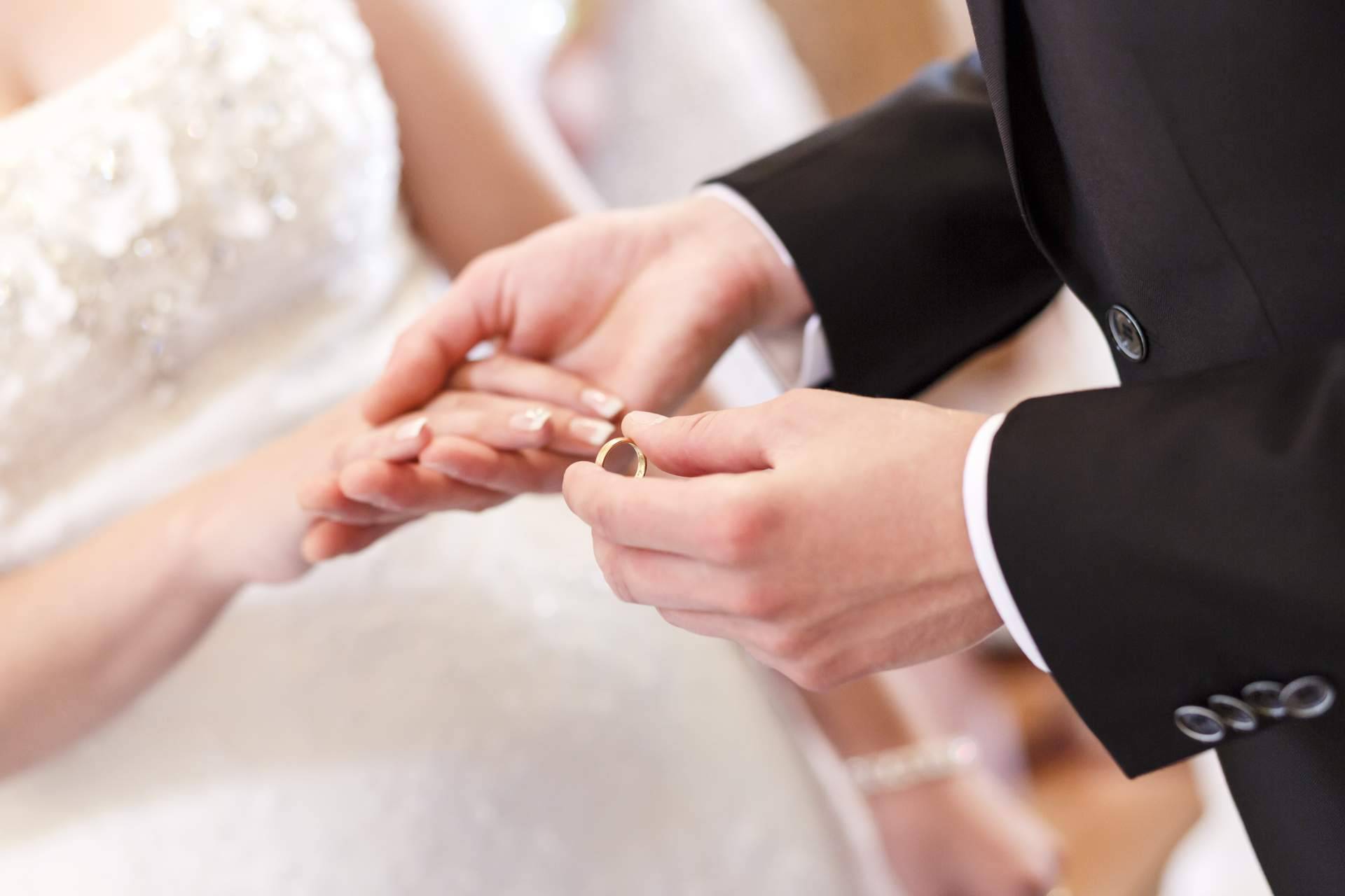 Encontrar las alianzas de boda perfectas con El Rubí Joyeros