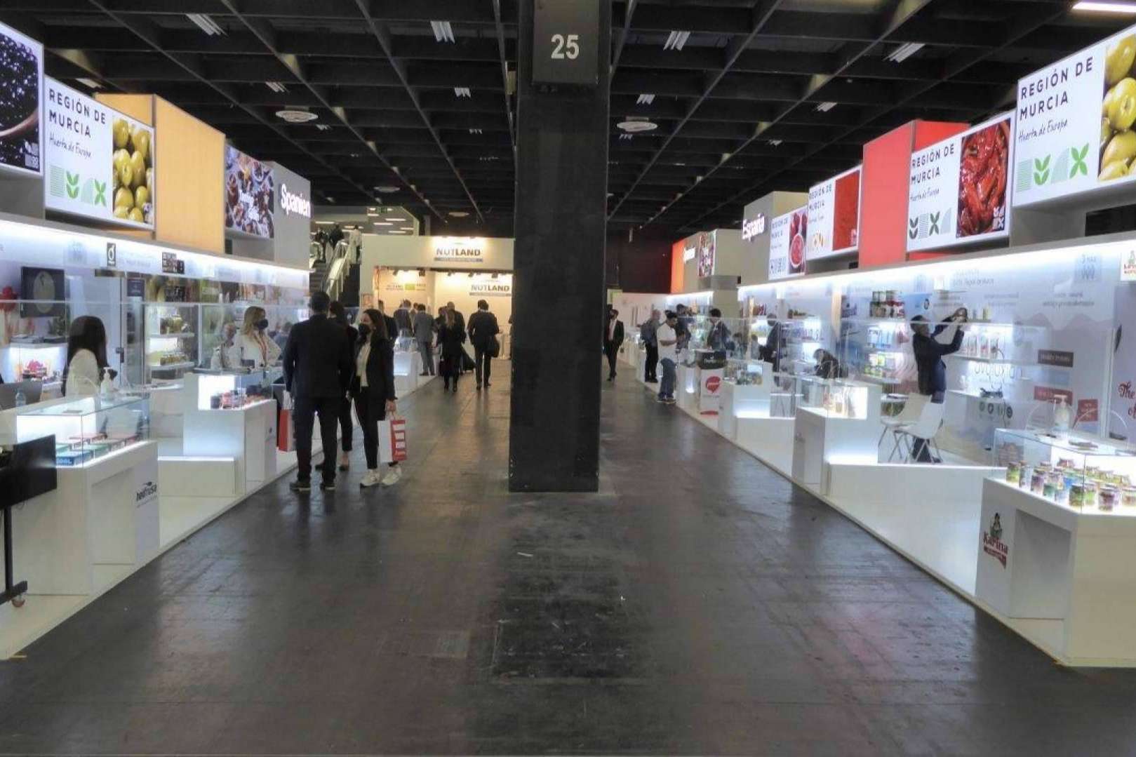 Standecor, dar a conocer una empresa de una forma original y llamativa