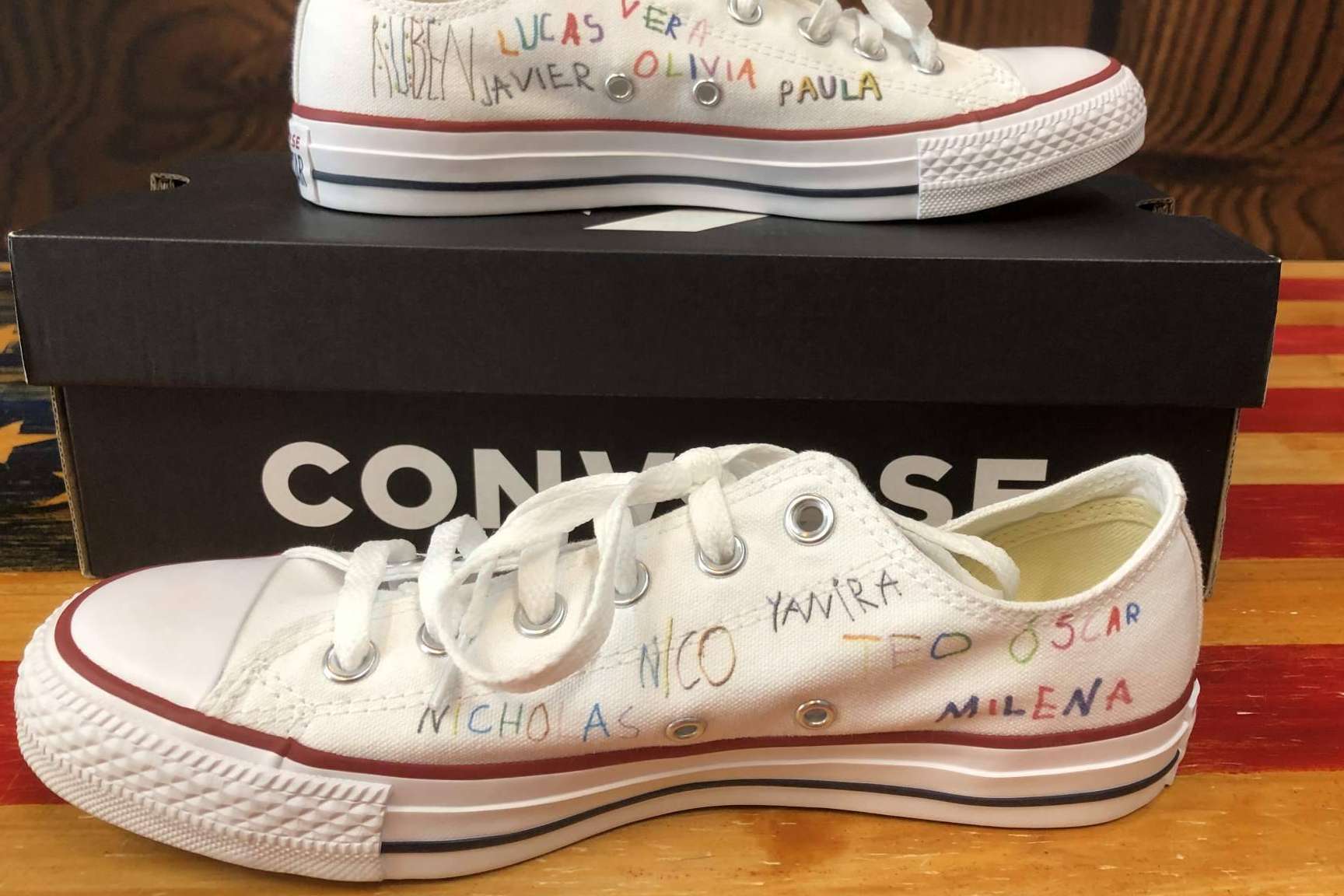 Comprar zapatillas personalizadas en AMM Aerografía