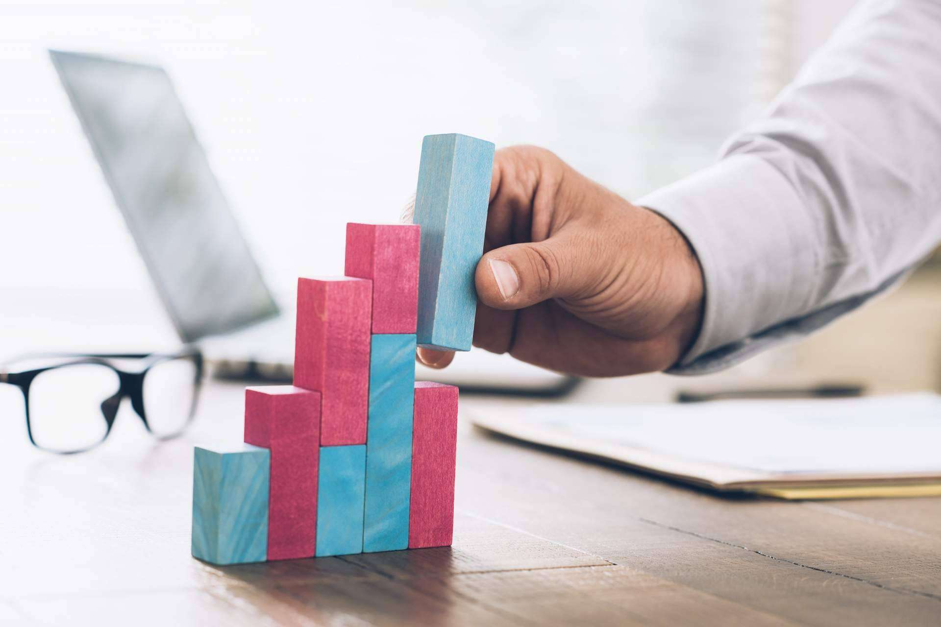 Los beneficios de contar con un coach empresarial que guíe en el crecimiento de un negocio, por CEO Sphere
