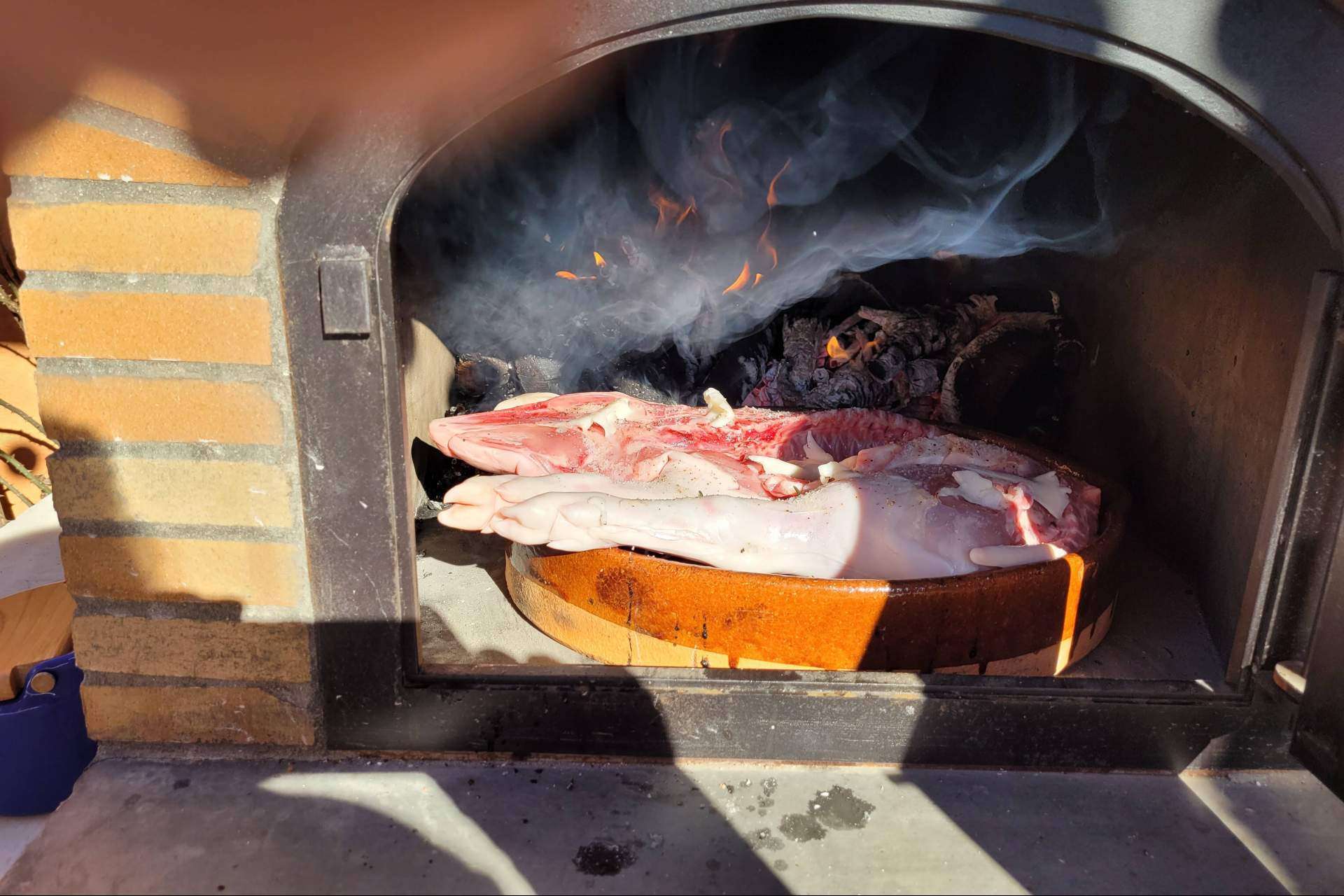 ¿Cuáles son los beneficios de cocinar en hornos de leña? Con Gaudir amb Foc