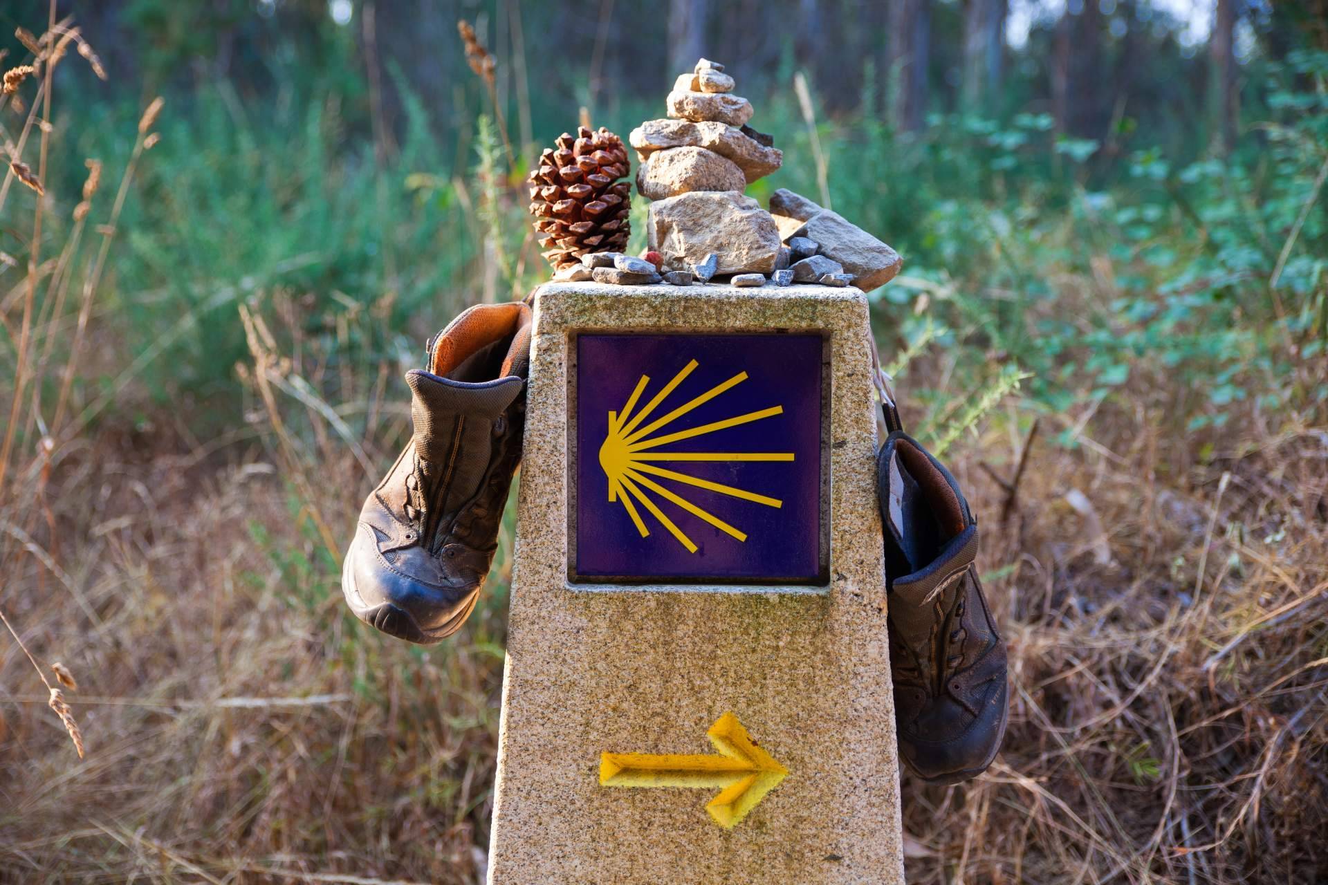 Arzúa km 39 del Camino de Santiago, una de las últimas etapas antes de llegar a Santiago de Compostela y los souvenirs que se pueden adquirir allí