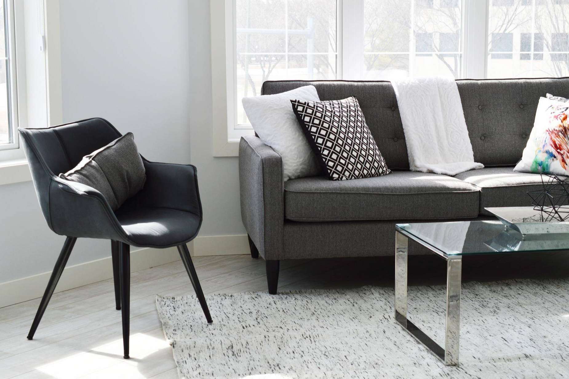 Conocer las tendencias en muebles con estilo natural, desenfadado y fresco que predominarán este 2022
