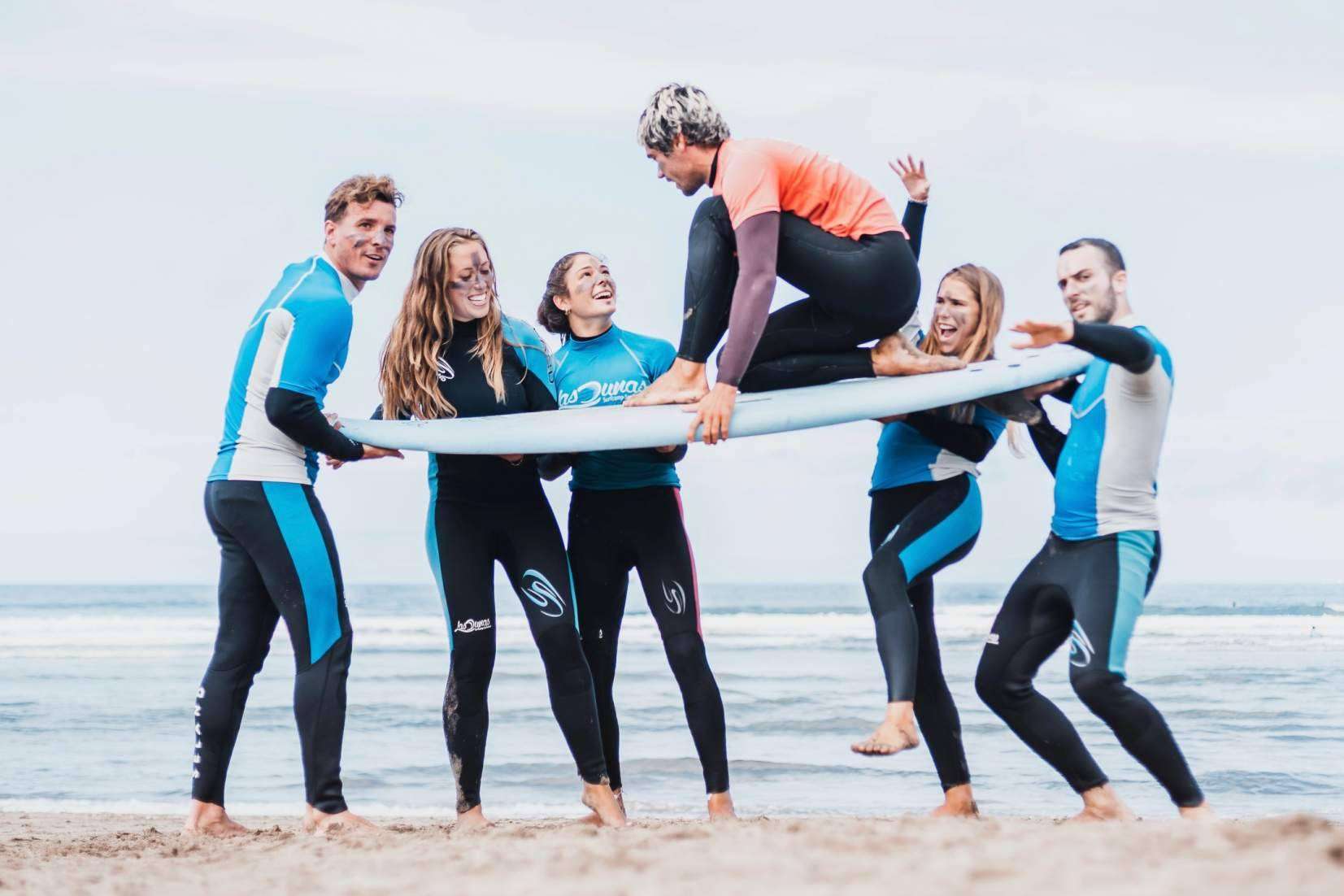 El surfcamp ubicado en Salinas, las actividades que ofrece Family Surfers - Las Dunas