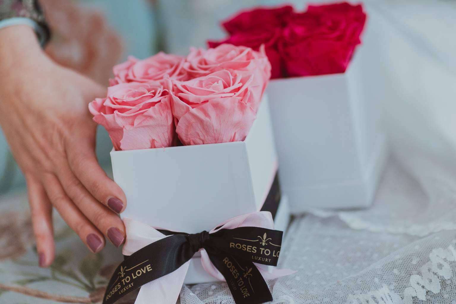 Mayo se presenta como el mes de las flores, según Roses to Love