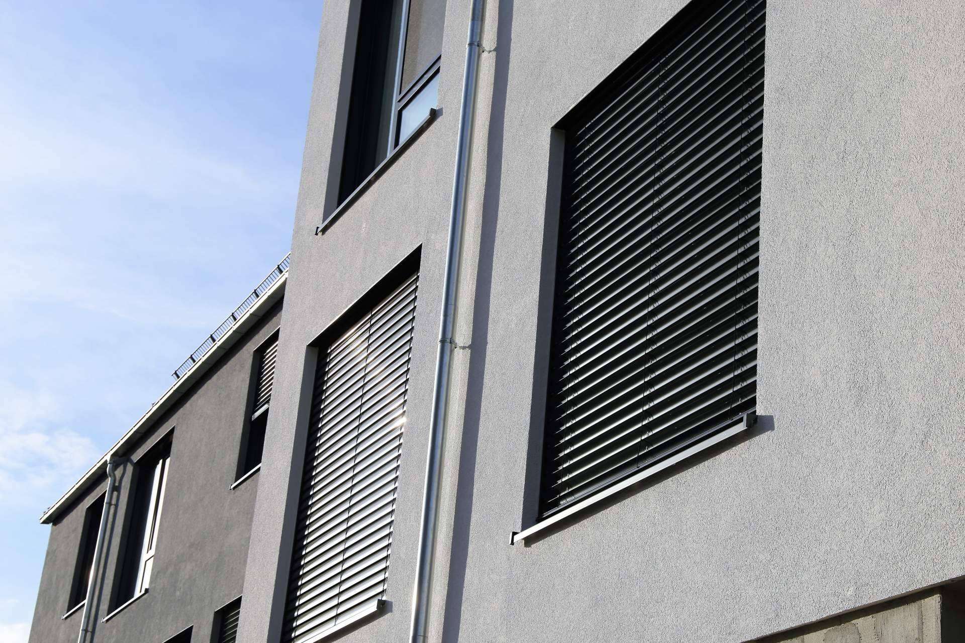 Persianas exteriores para una mayor seguridad en el hogar, de la mano de Ventanas Cora