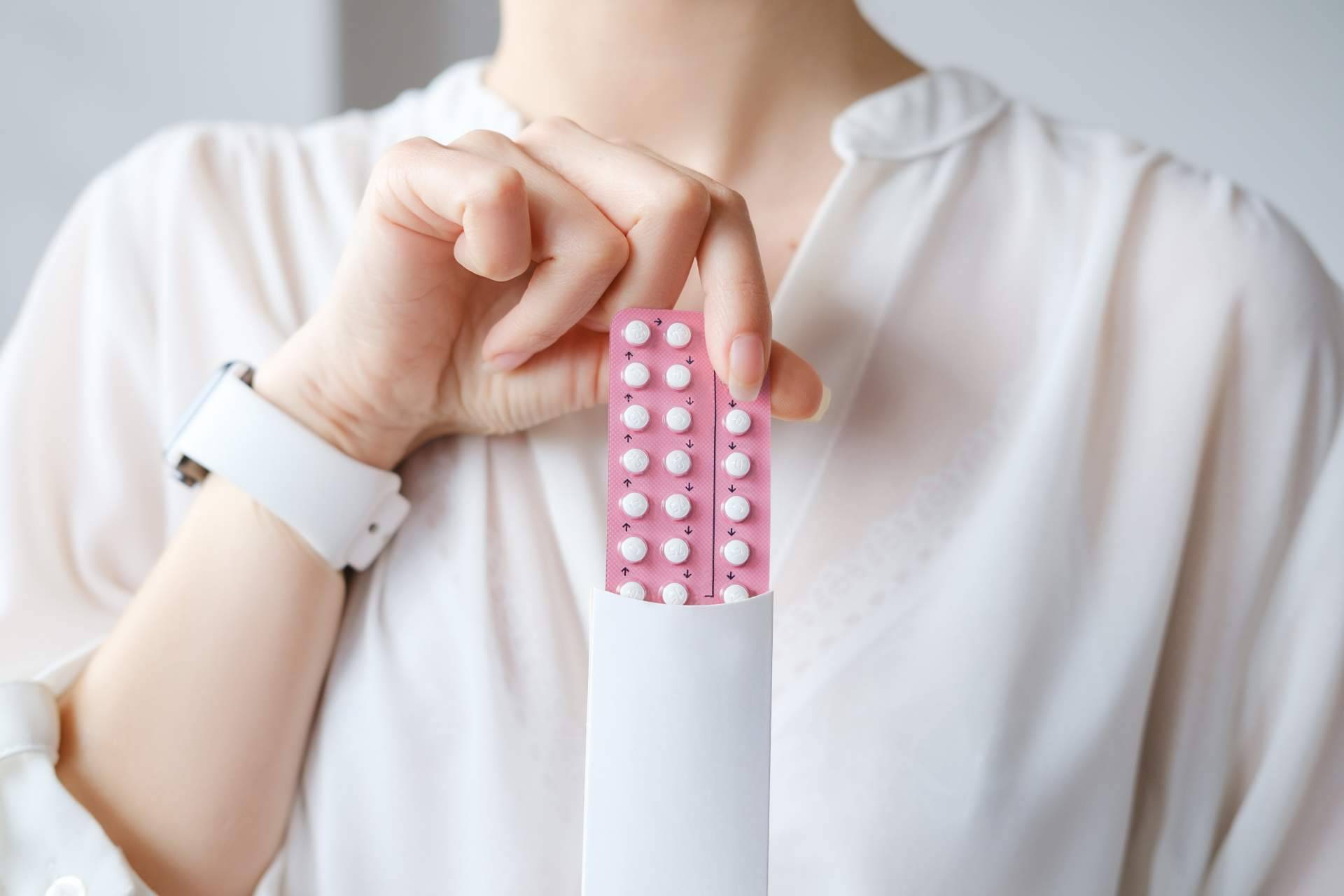 Cómo afecta tomar pastillas anticonceptivas para la pérdida de grasa en la mujer, por PmTeamWomanFit