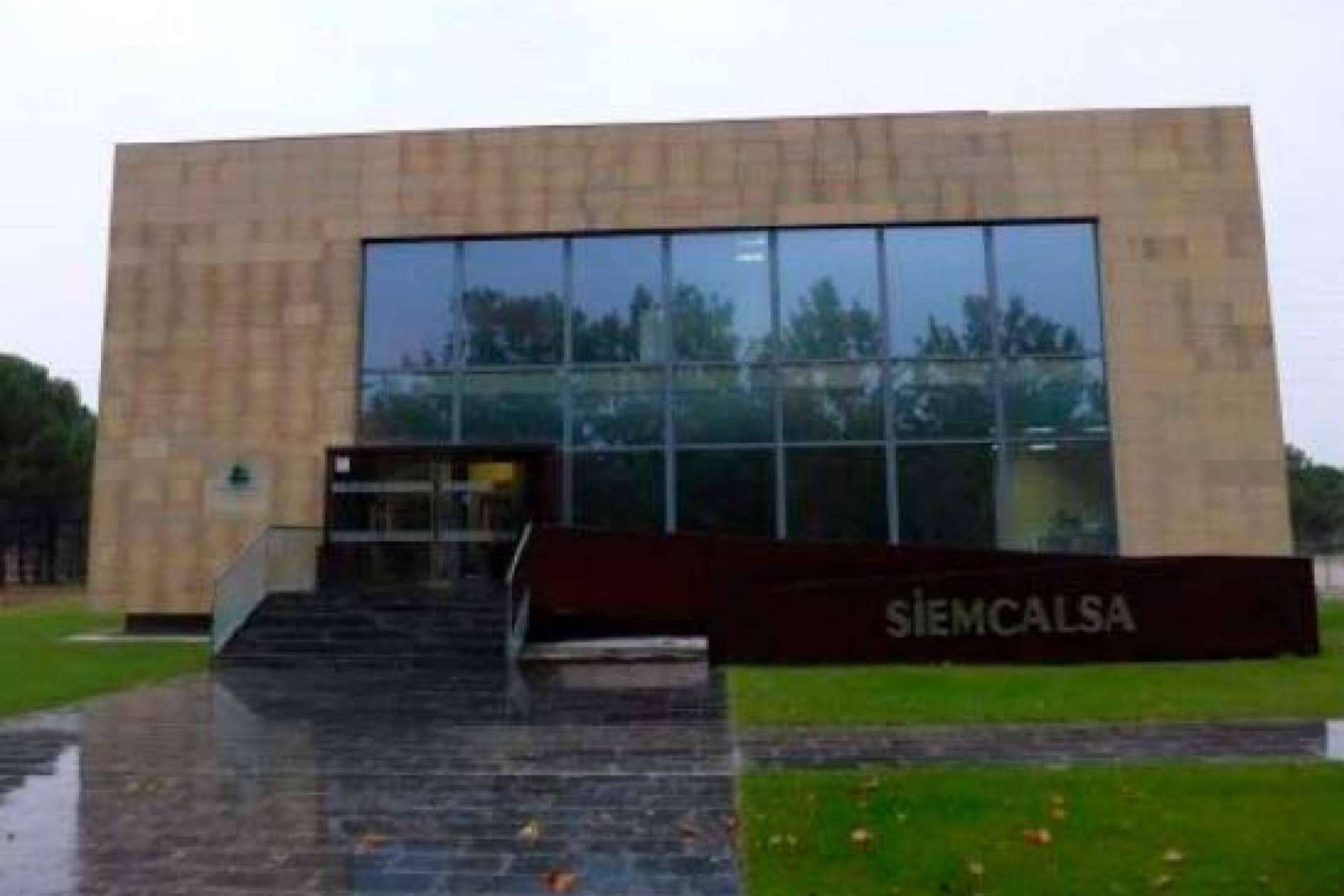 Edificios, locales, parcelas y naves publicados en la web de subastas de Eactivos.com. Valladolid se convierte en un lugar de inversión para los negocios