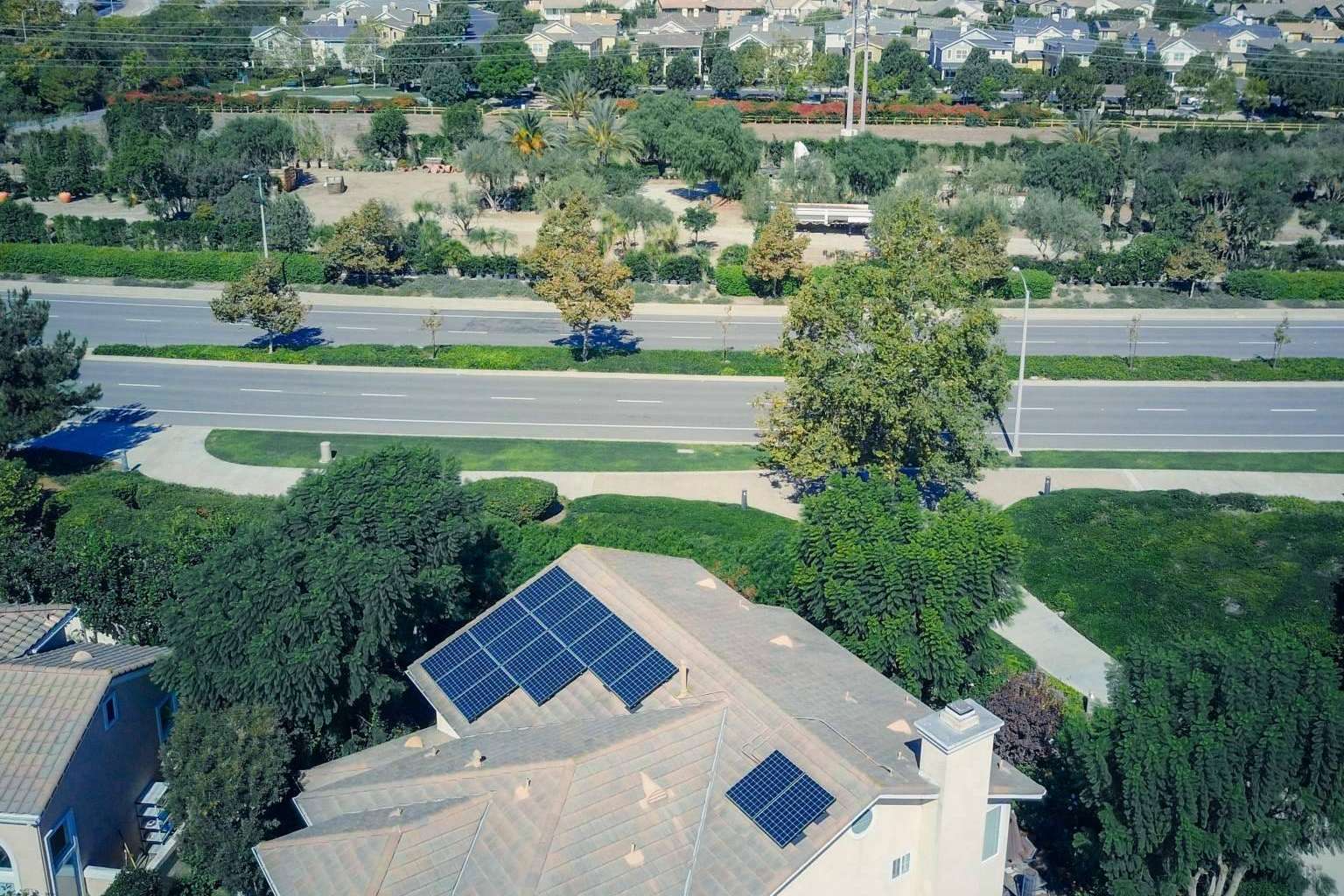 Ahorrar hasta un 70 % en la factura de la luz con Sol Valencia
