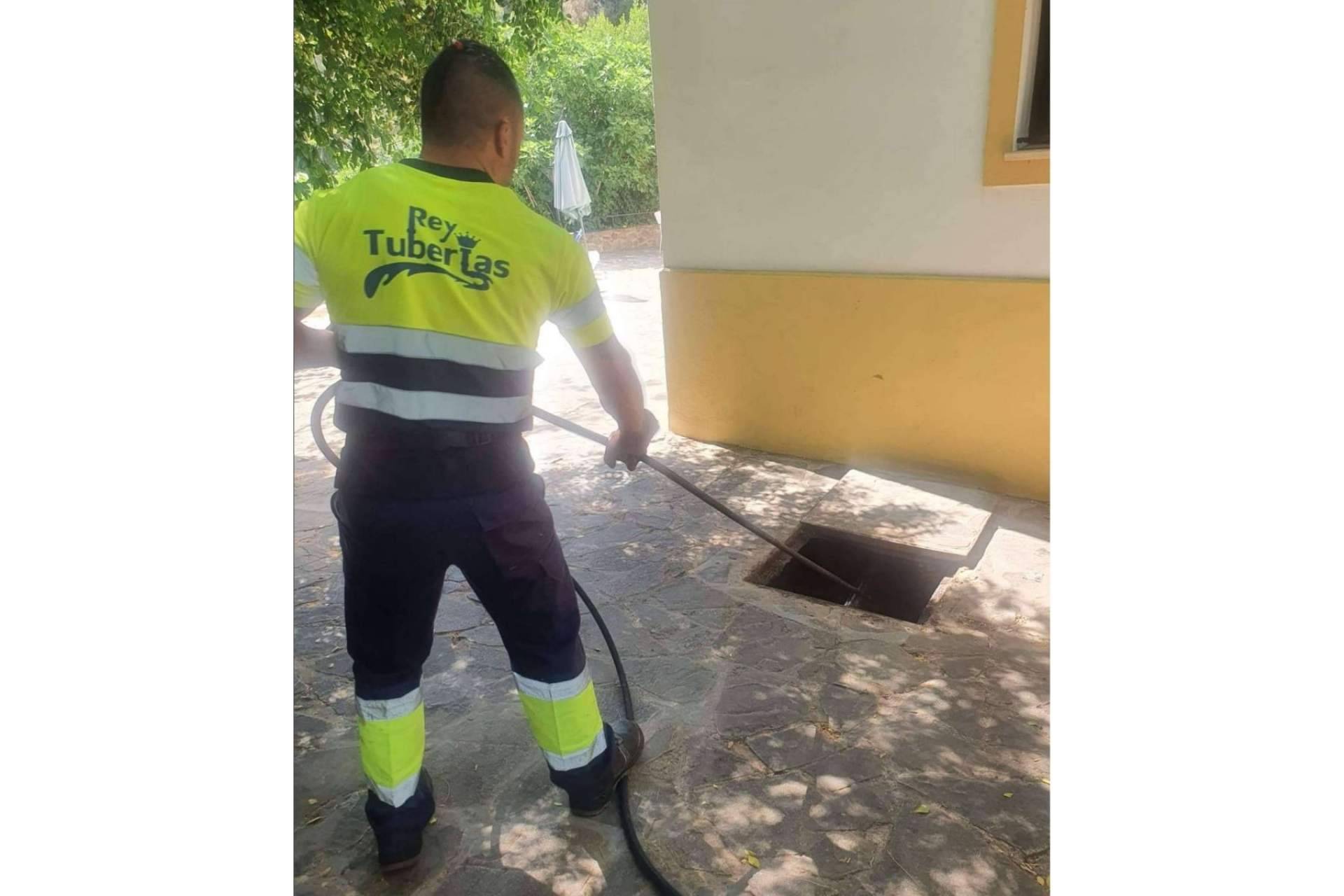Rey Tuberías se encarga de desatoros domésticos con profesionalidad y eficiencia