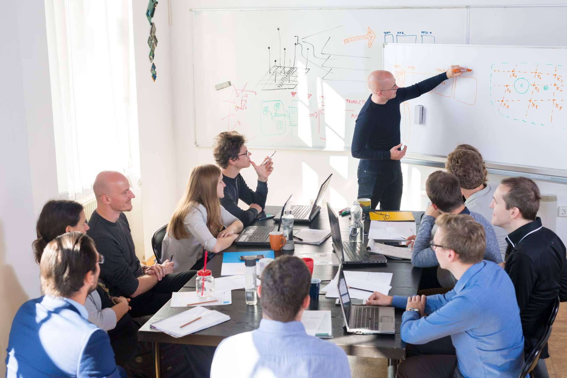 Academia Integral explica todo lo que hay que saber de la formación bonificada para empresas