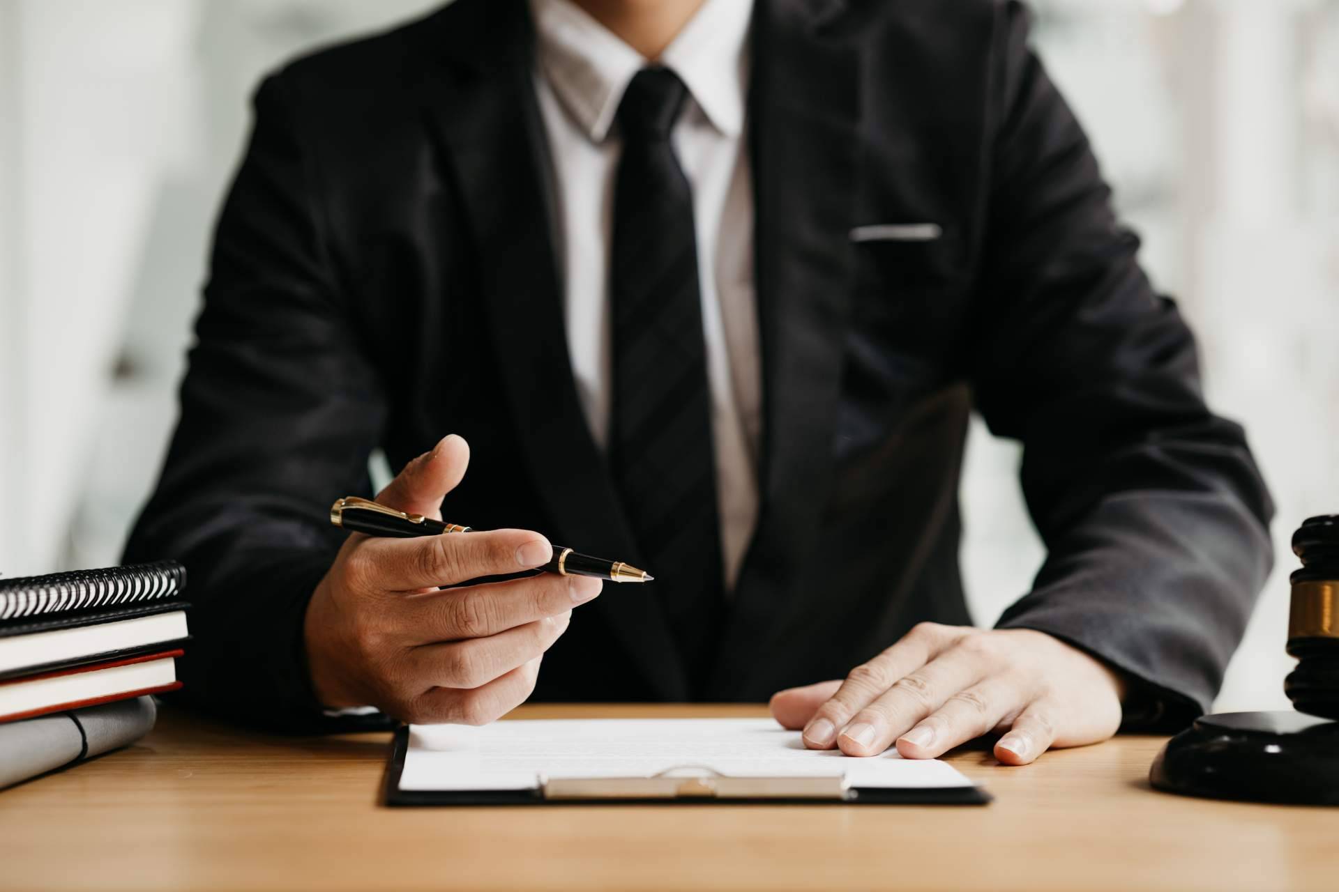 ¿Por qué es importante contar con una prueba pericial en un juicio?