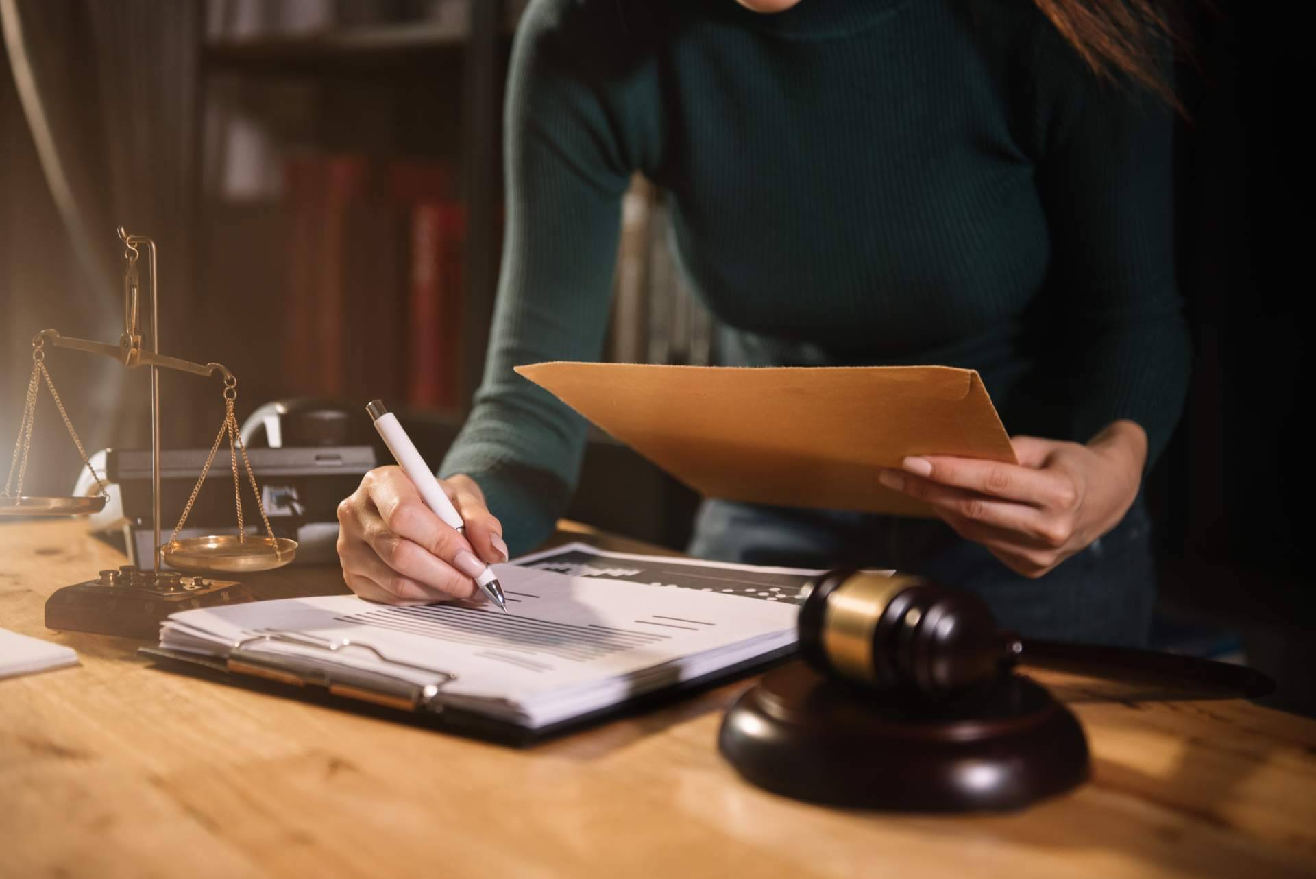 Los asesores tienen la necesidad de unirse para valorar su profesión