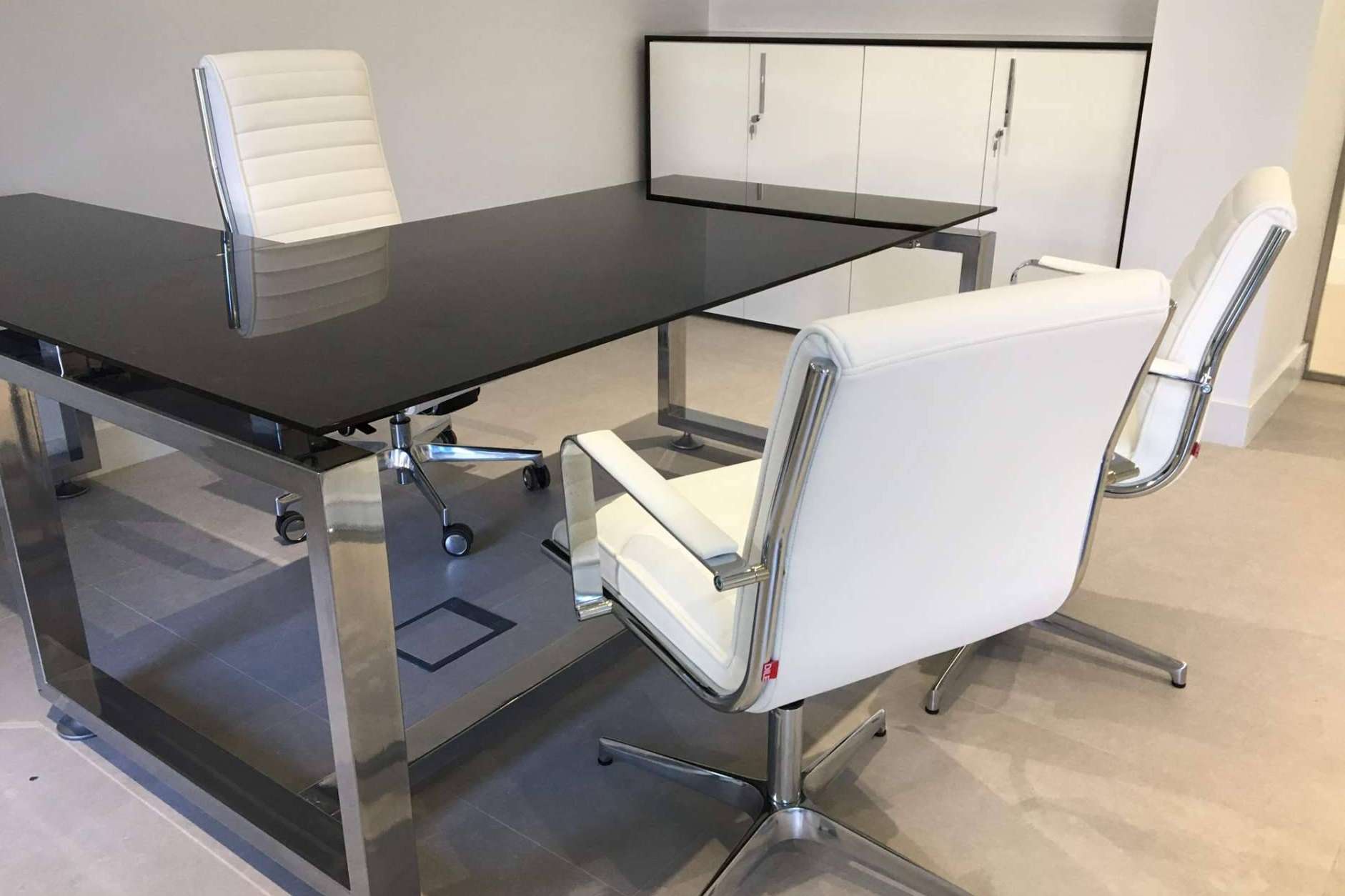 El amplio catálogo de sillones para despacho de Office Deco
