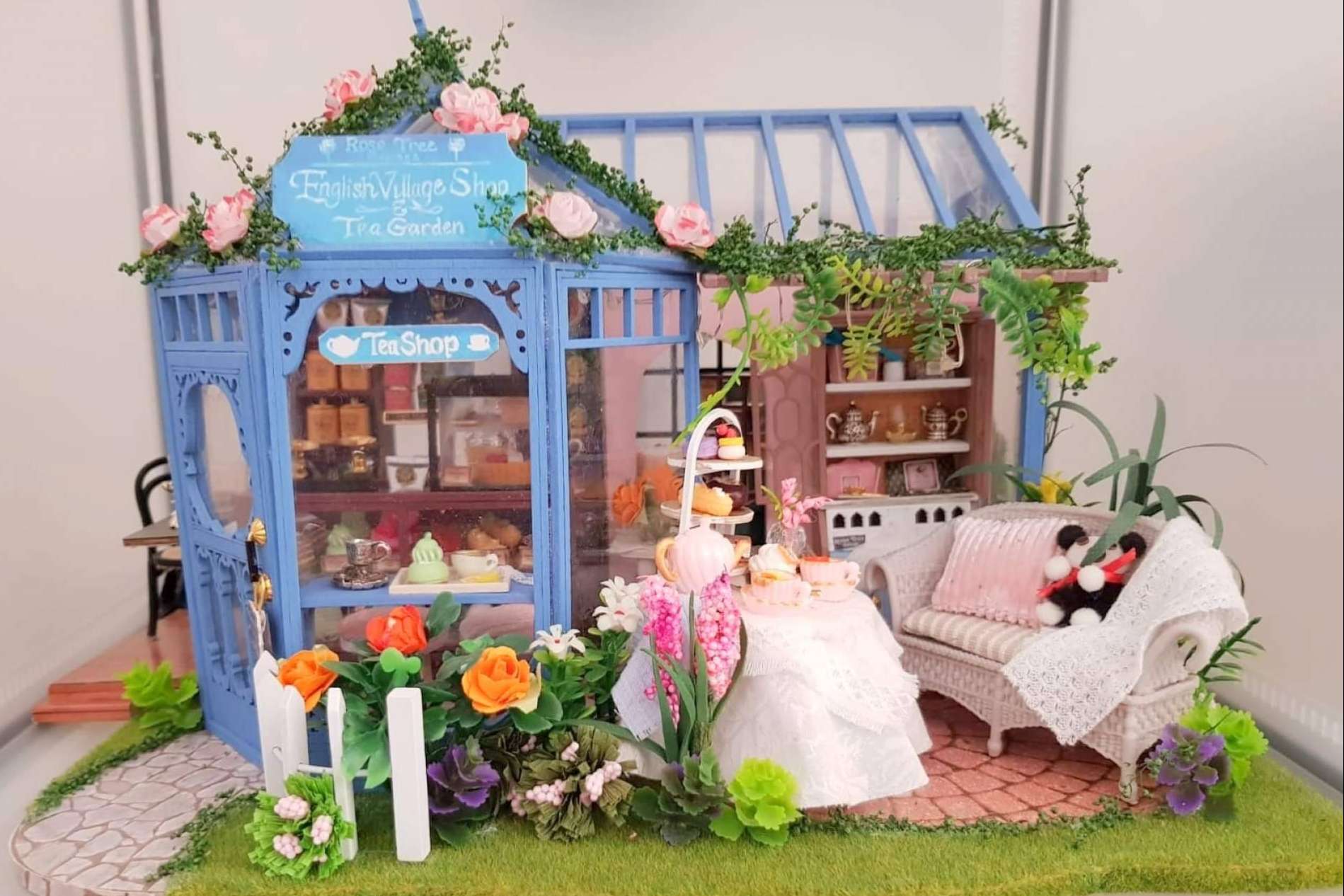 La Feria de Artesanos Miniaturistas de Casas de Muñecas celebra su 20 aniversario