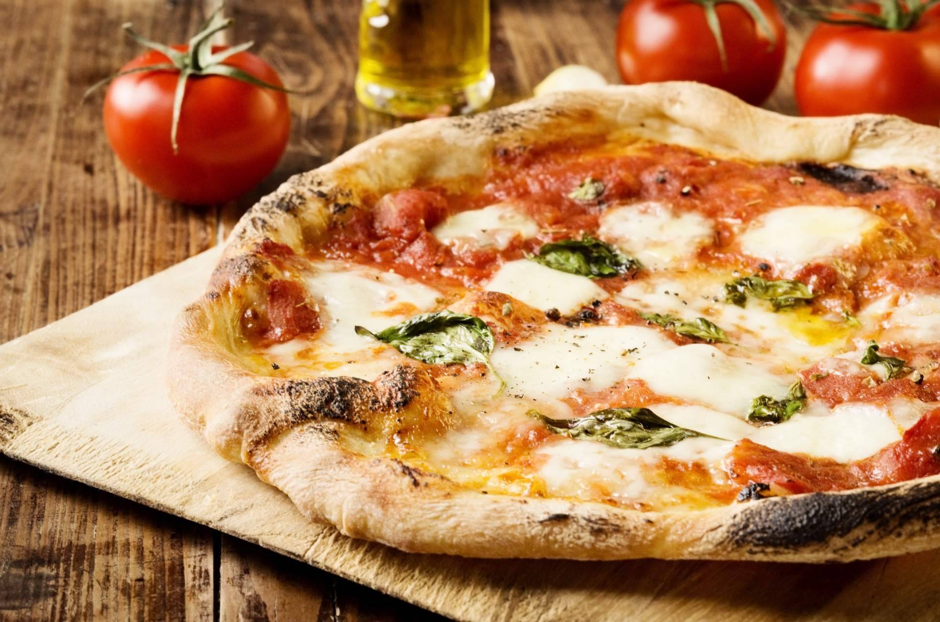 Los ingredientes locales y productos de calidad son el éxito principal de la gastronomía italiana de Mozzarella E Basílico