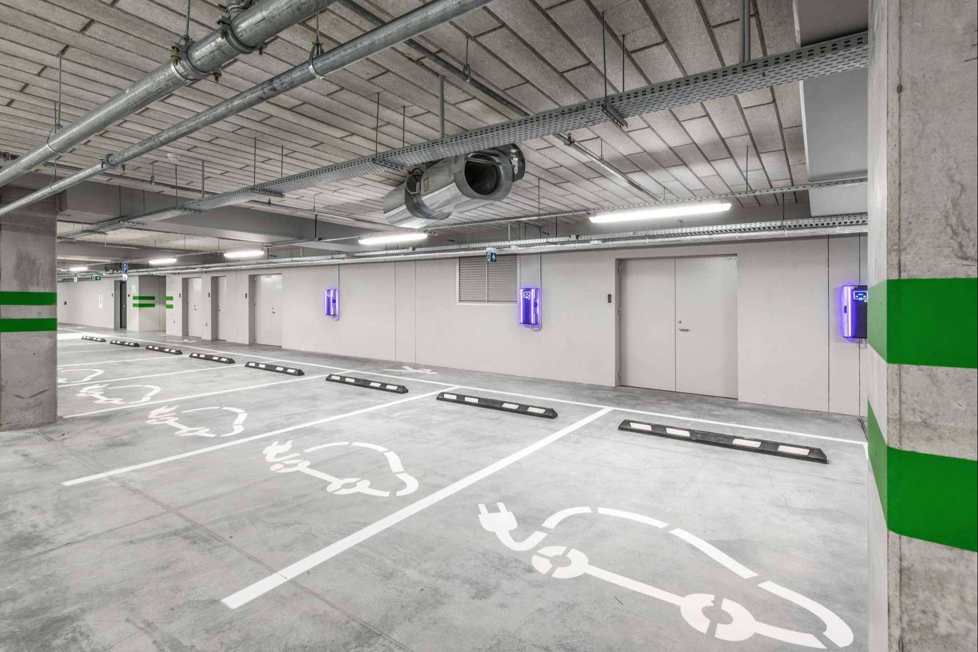 Ventajas de la preinstalación comunitaria de puntos de recarga para vehículos eléctricos