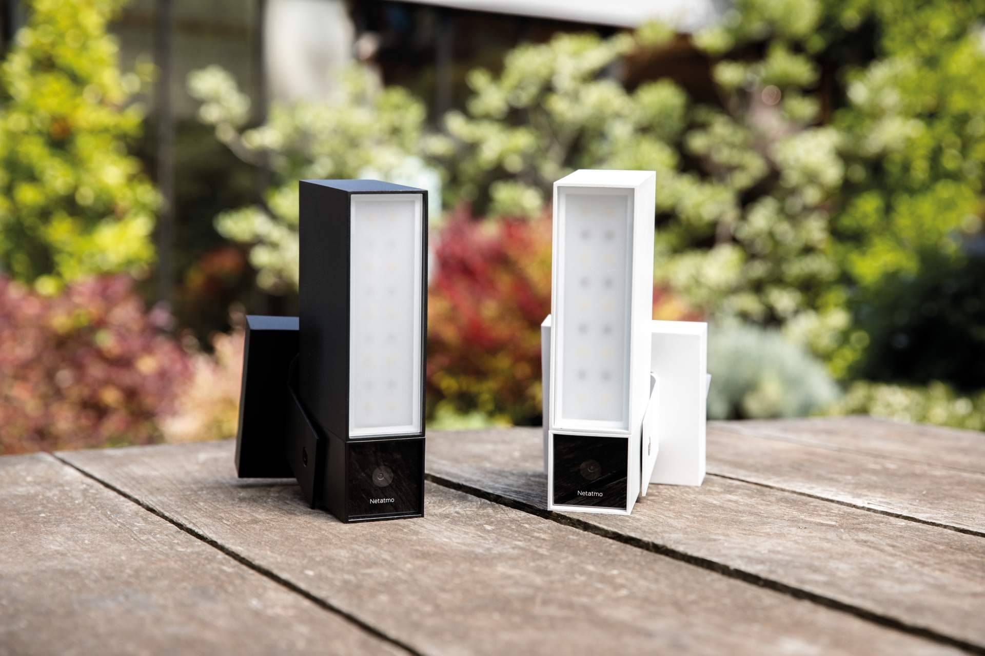 Nueva Cámara Exterior Inteligente con Sirena blanca disponible en Netatmo