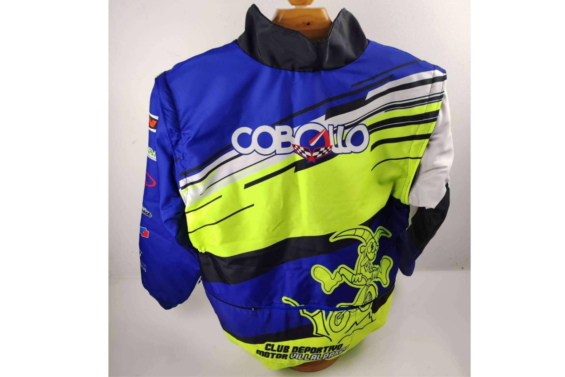 ADHESIVOSEMBARRADOS ofrece ropa personalizada off road pensada en el Dakar