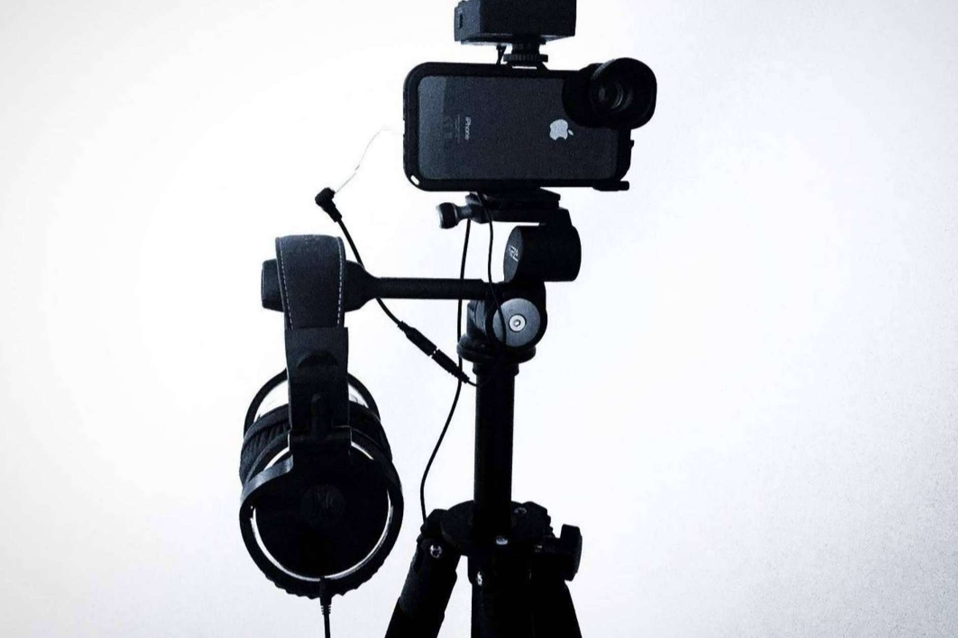 Los auriculares profesionales, para realizadores de películas y locutores, de la empresa Aulover