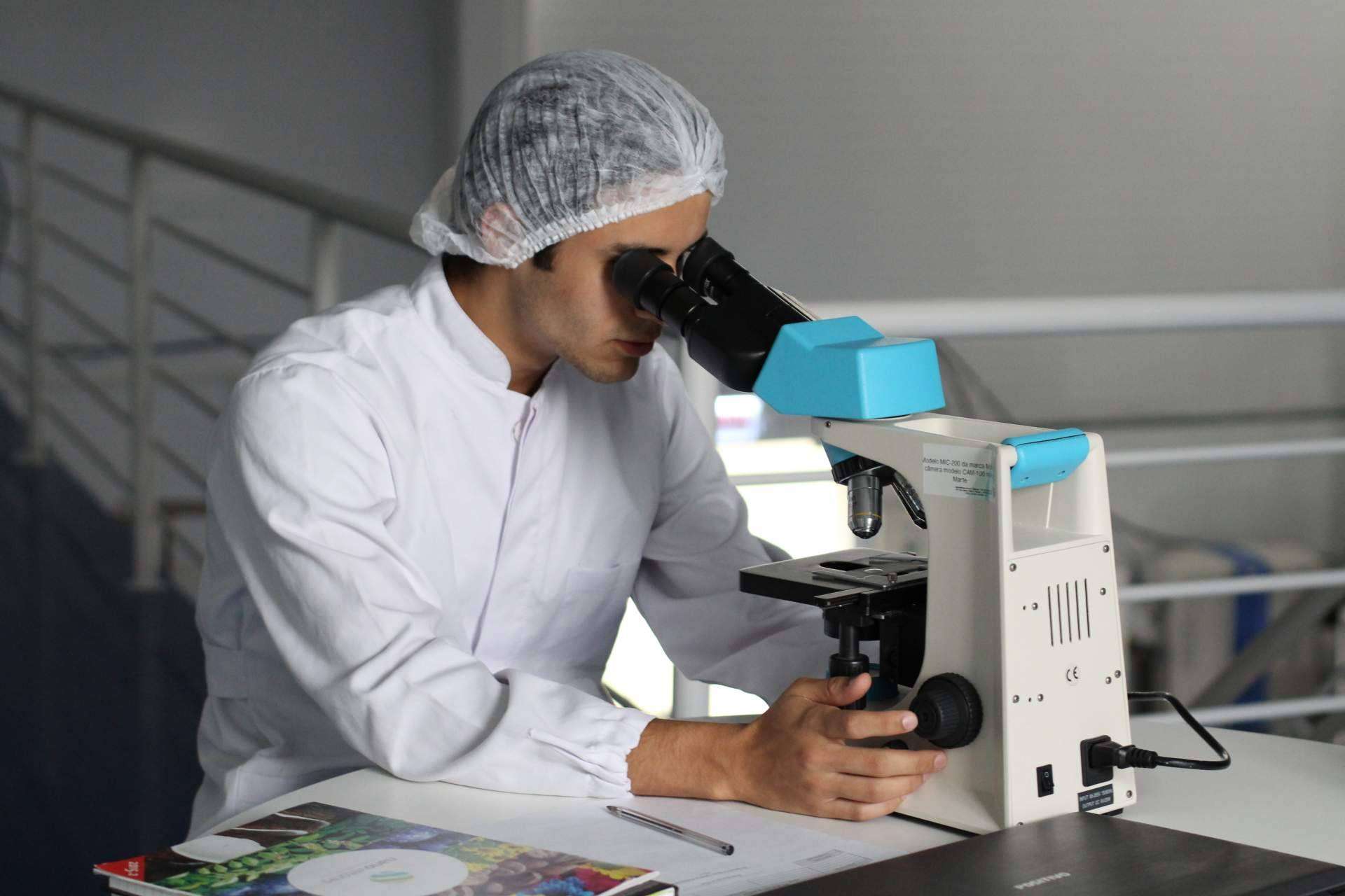 ¿Cómo se tratan algunas de las patologías que más afectan a los hombres?, por los expertos de Uromedics