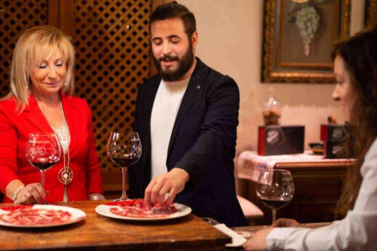 Comprar lotes y cestas de Navidad con productos de calidad en Don Ibérico