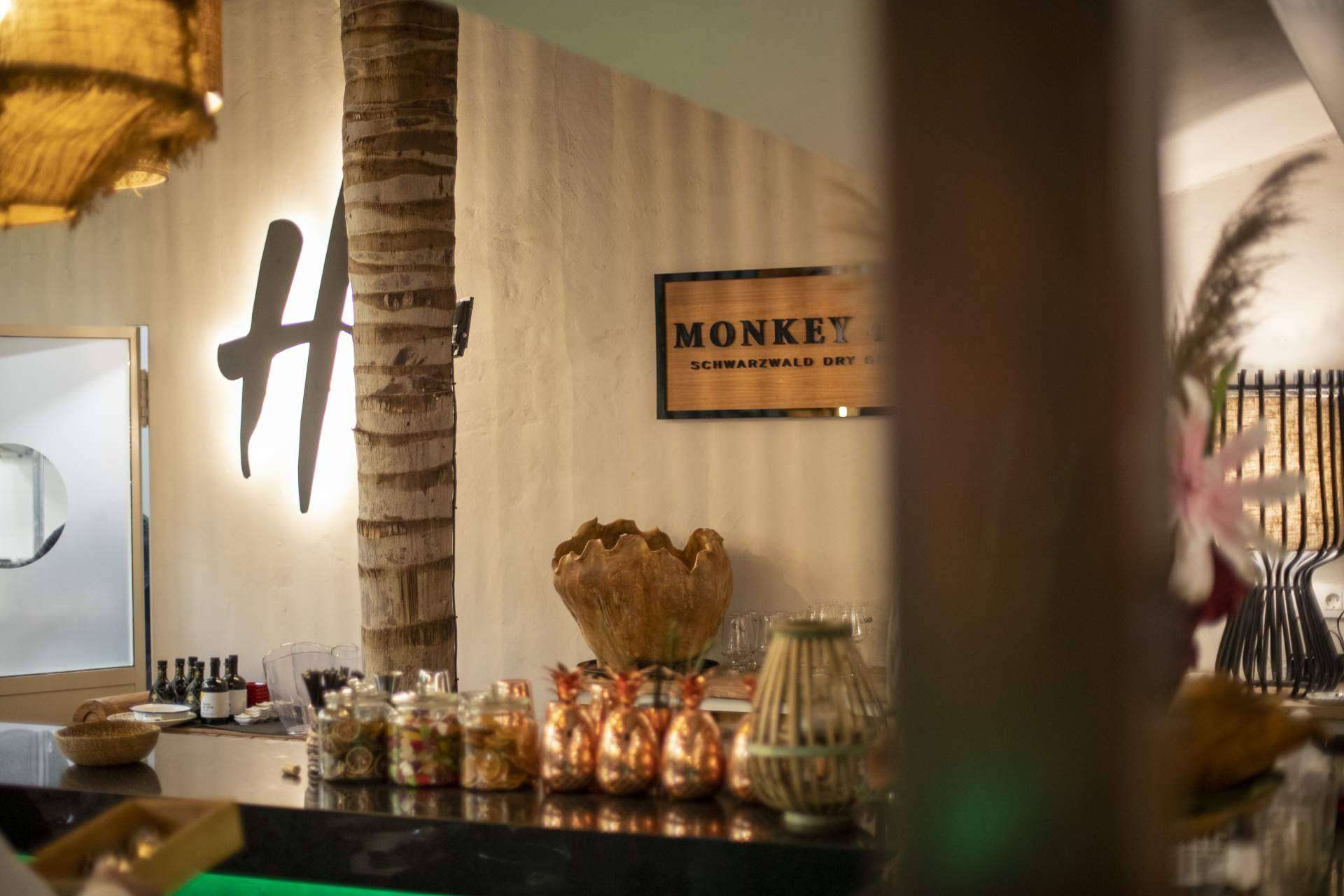 Humbaba, uno de los mejores restaurantes de Elche que fusiona gastronomía y diversión