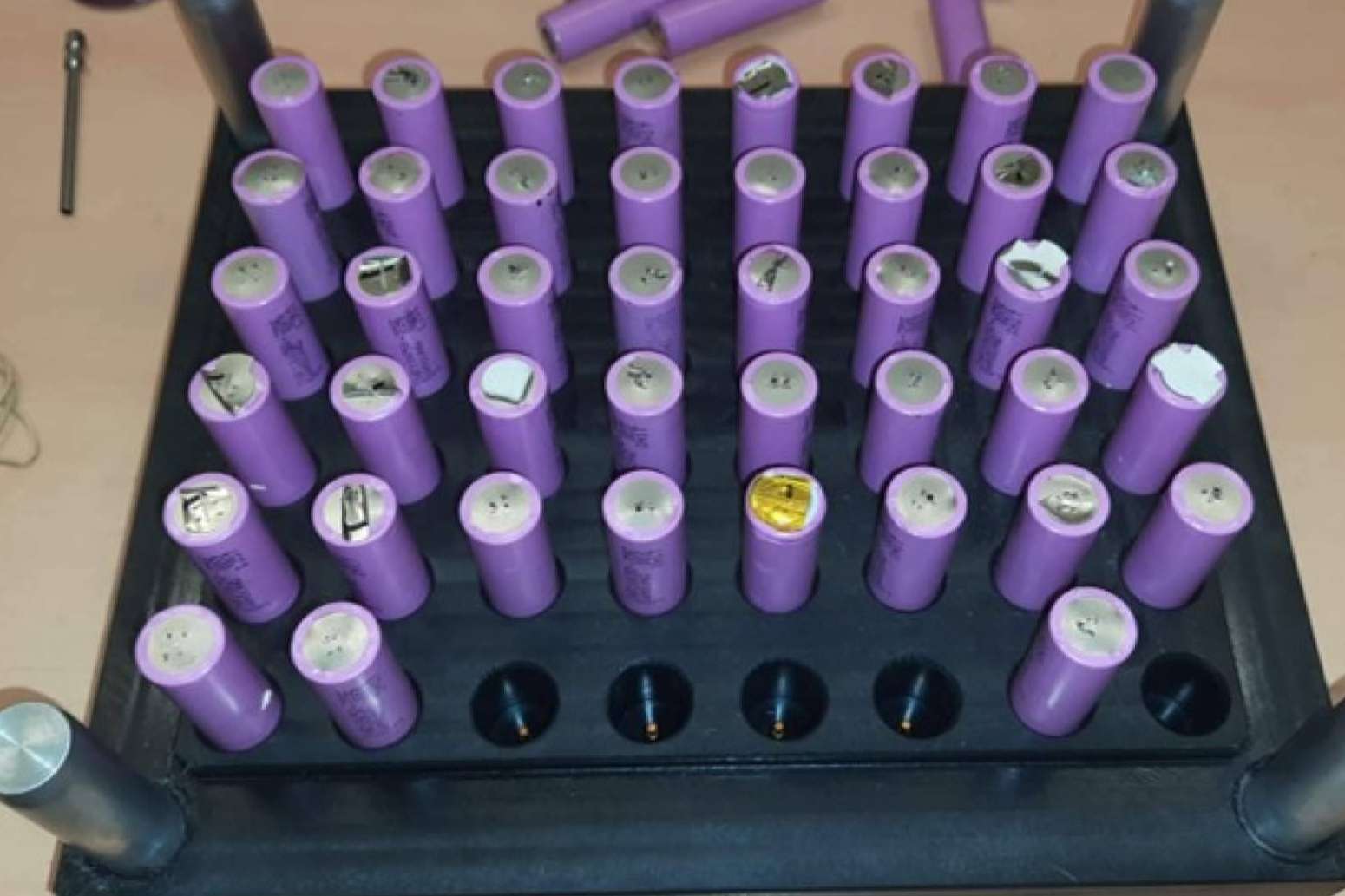 ECO-PILOT es una solución para disminuir la factura de la luz y favorecer la transición energética de la mano de las baterías de litio de segunda vida