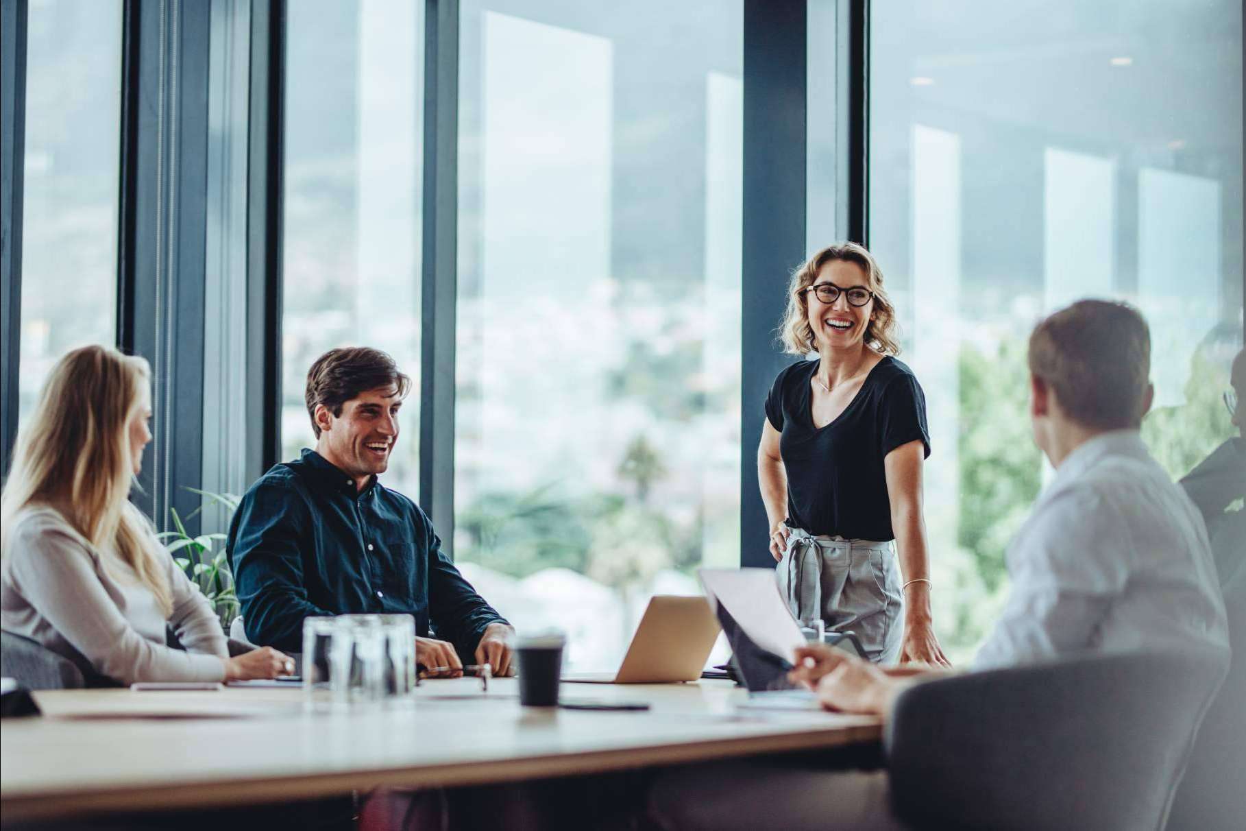 Cómo no morir en el intento hablando inglés en una reunión