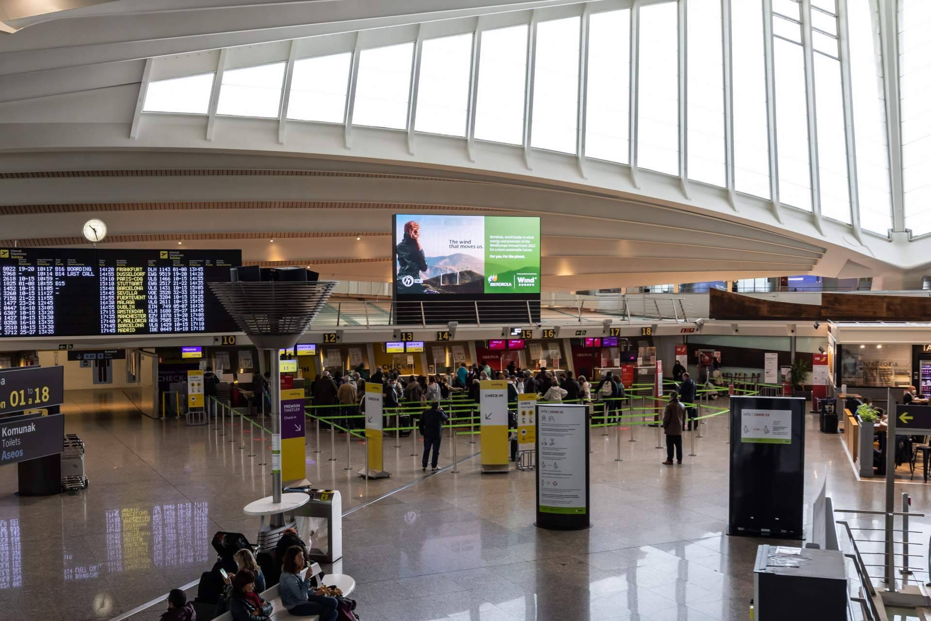 Promedios y la publicidad digital en aeropuertos