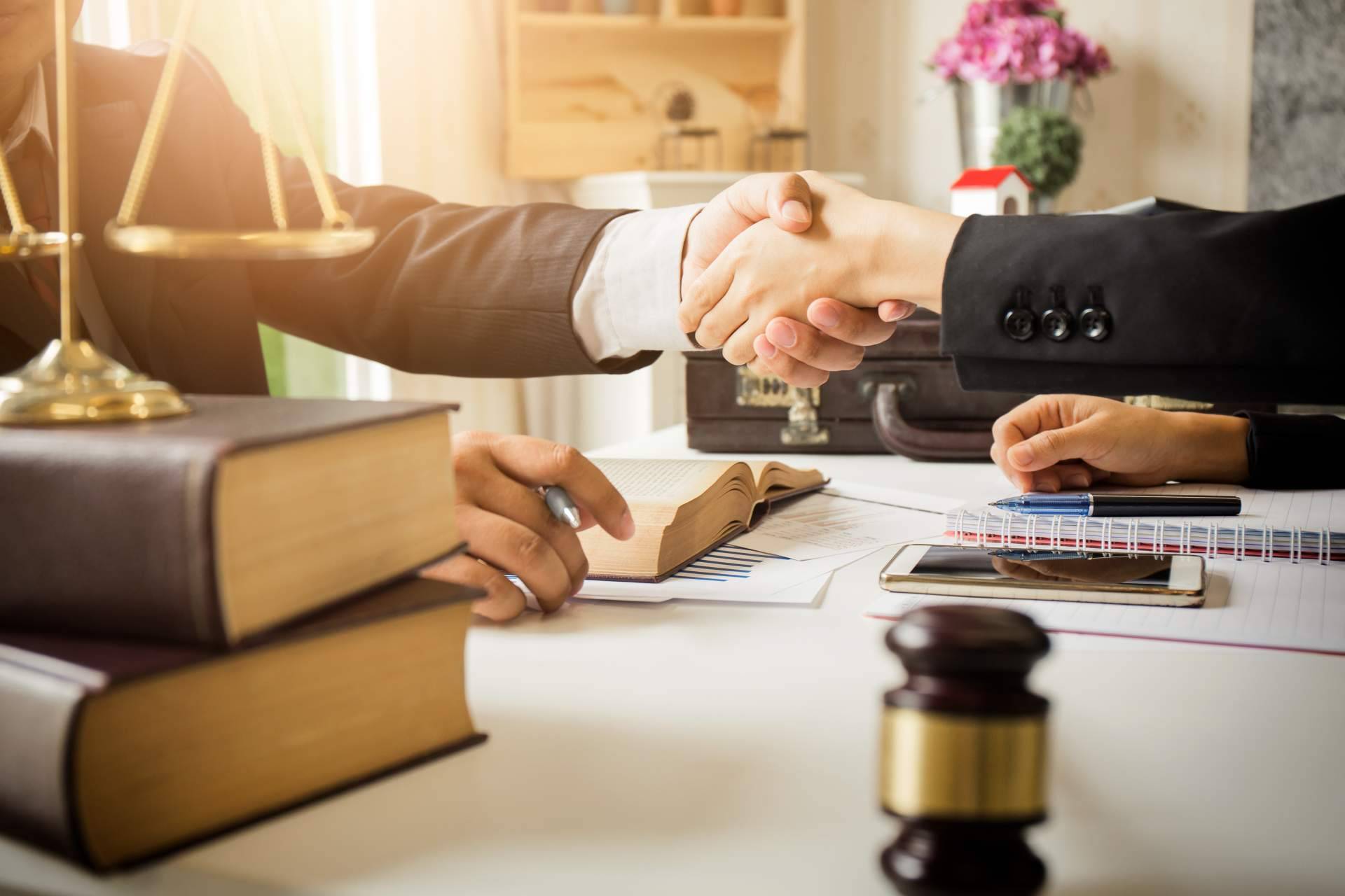Català Reinón es un despacho que cuenta con abogados laborales en Barcelona
