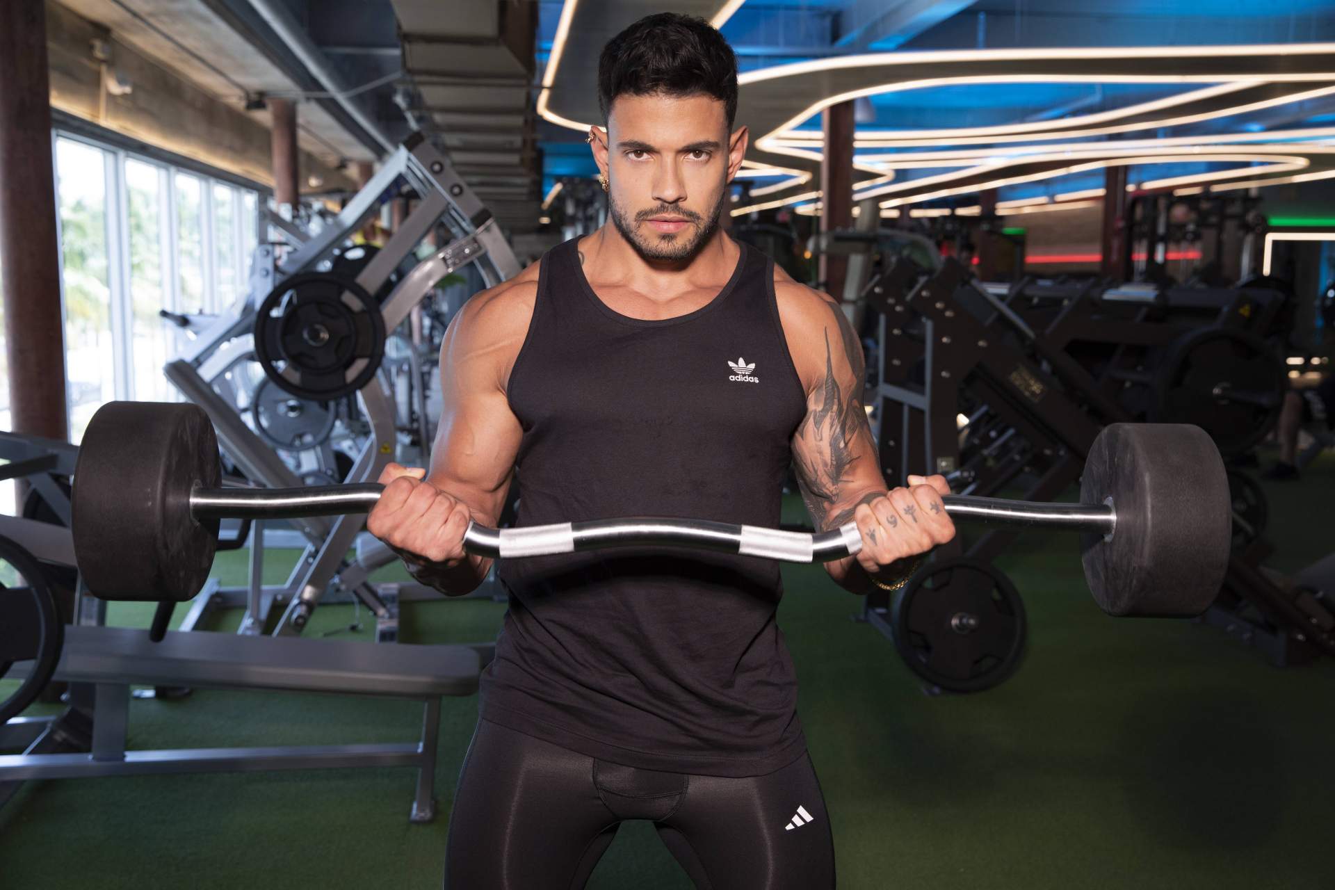El creador de contenido e influencer Alejo Ospina lanza una nueva plataforma de 'Vida Fitness'