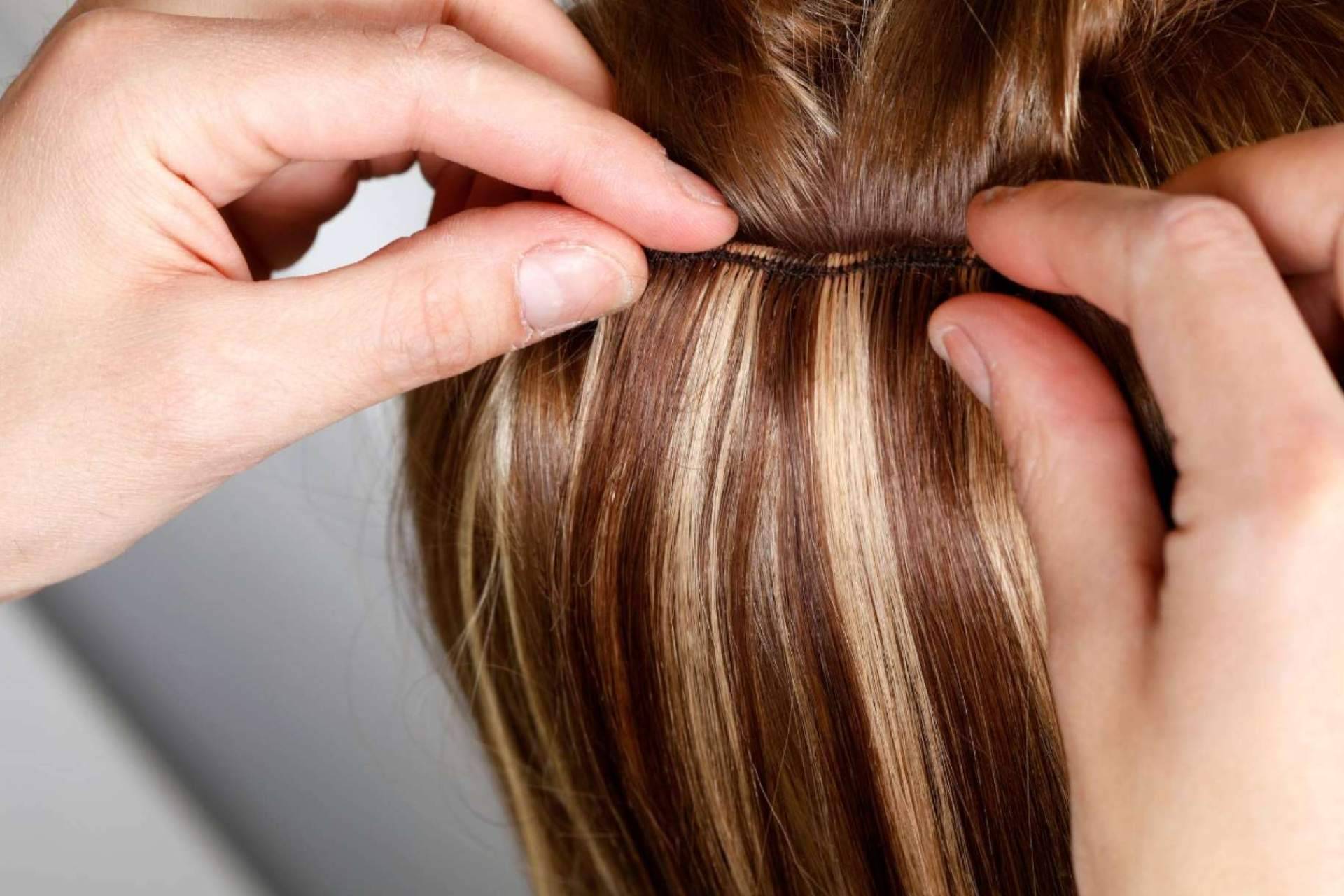 Usar las extensiones de cabello natural no solo para alargar la melena