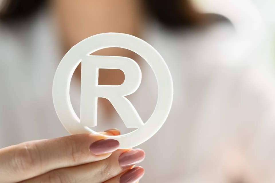 Recomendaciones para elegir y registrar un nombre de marca para un producto nuevo, con iMarcas