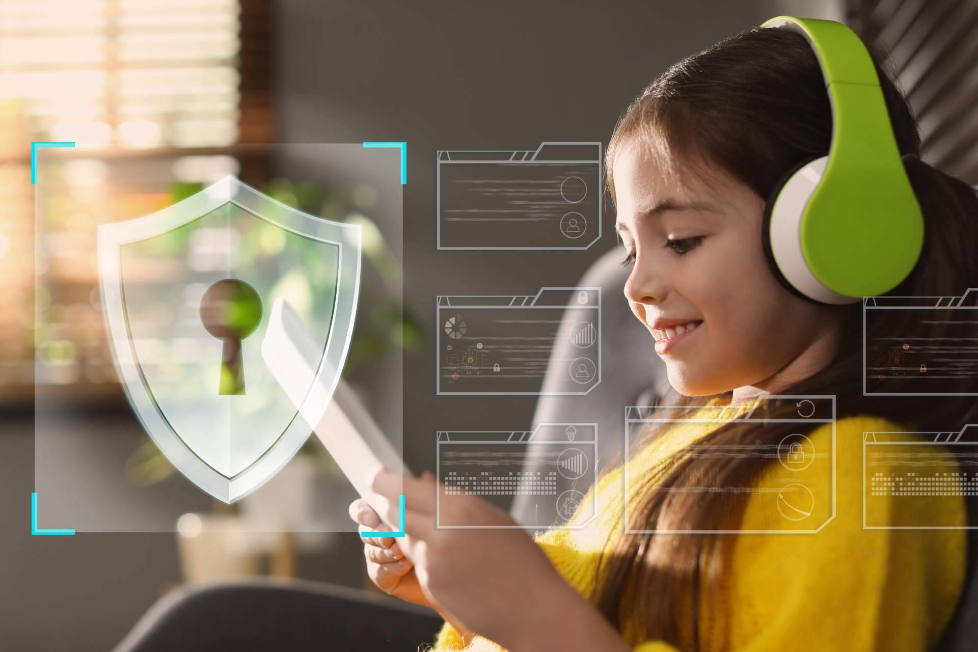 ¿Cómo proteger y preservar la privacidad de los menores en los sitios web?, de la mano de Lex Program