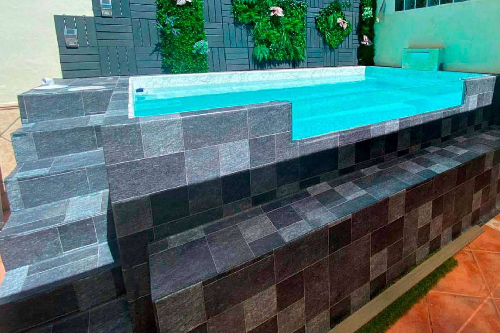 Esencial Pool presenta sus modelos con descuento para el Black Friday