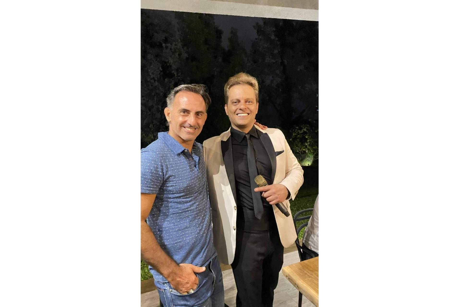 Show para fiestas con el imitador Luis Miguel