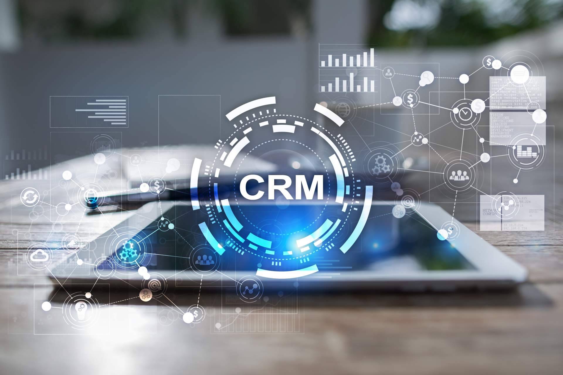 CEESA sobre las ventajas del modelo software CRM de trabajo